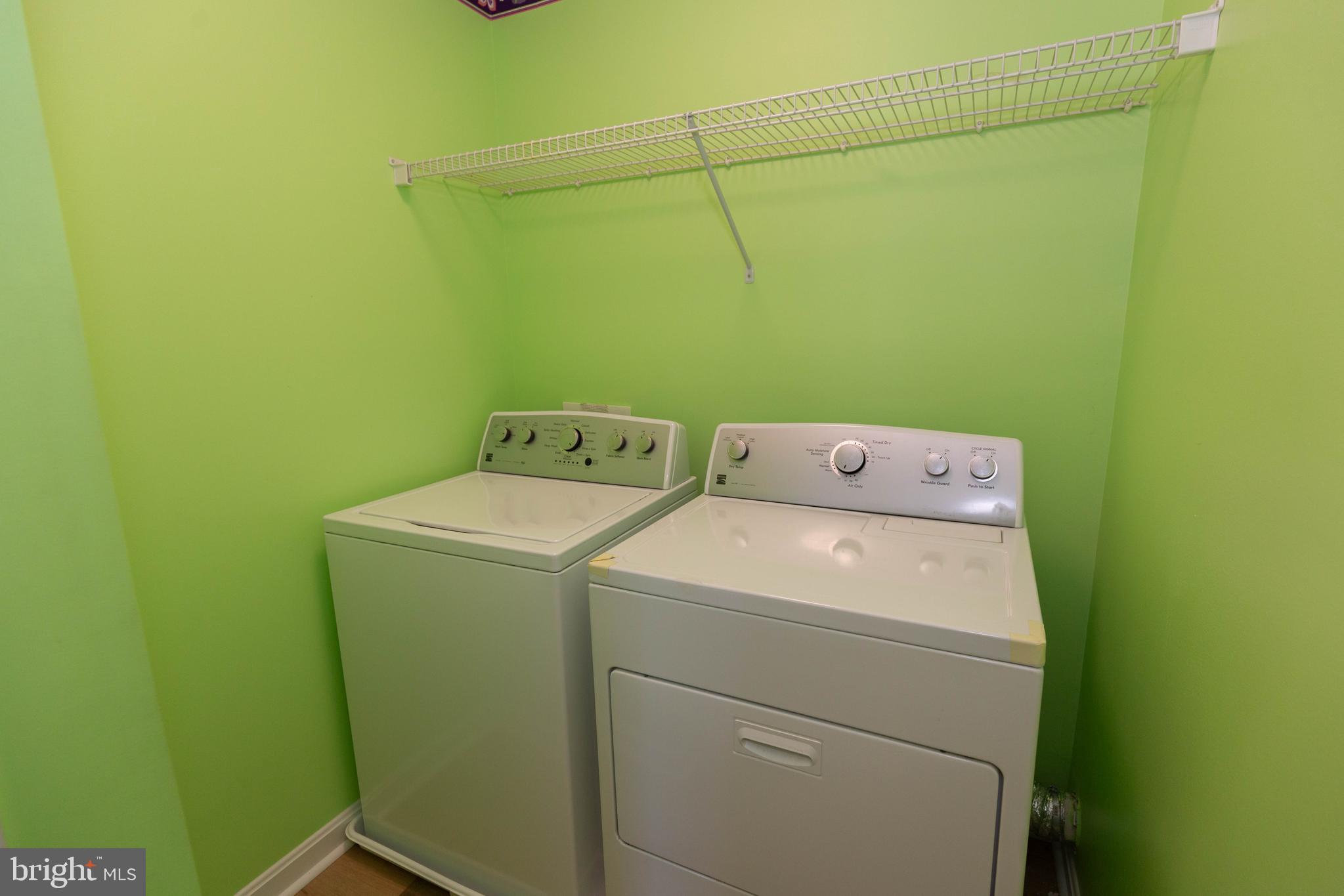 HUNTFIELD - Residential Lease