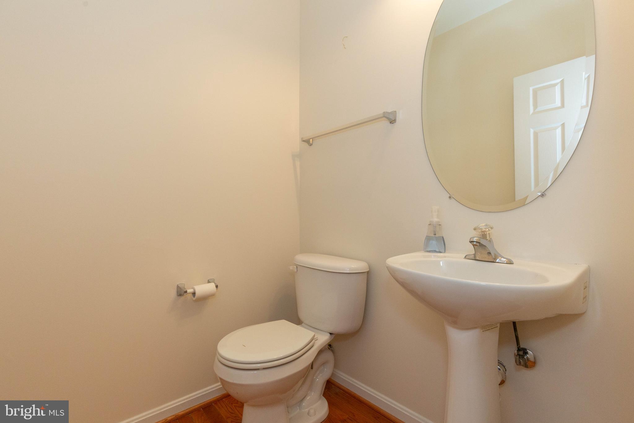 HUNTFIELD - Residential Lease