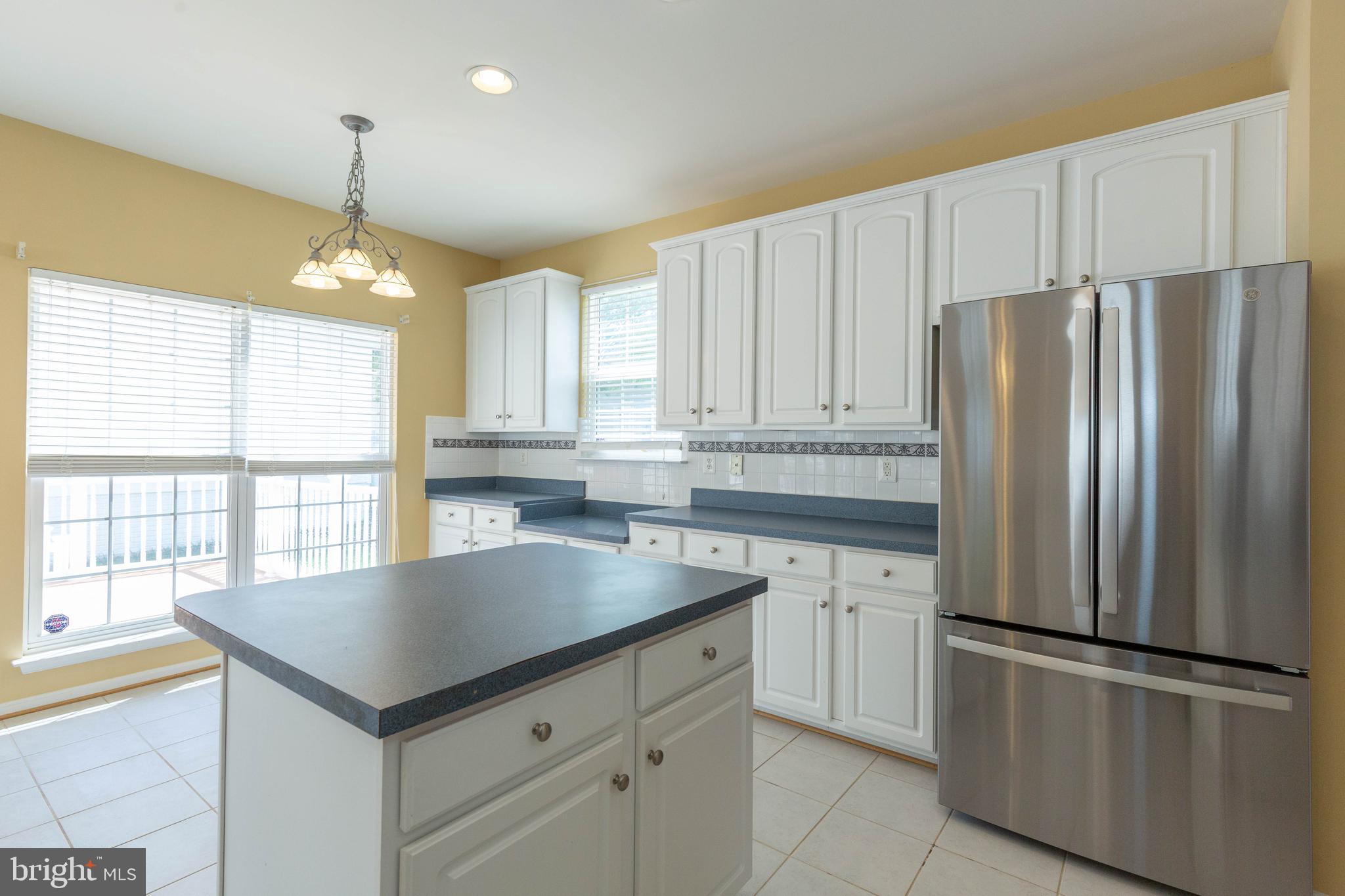 HUNTFIELD - Residential Lease