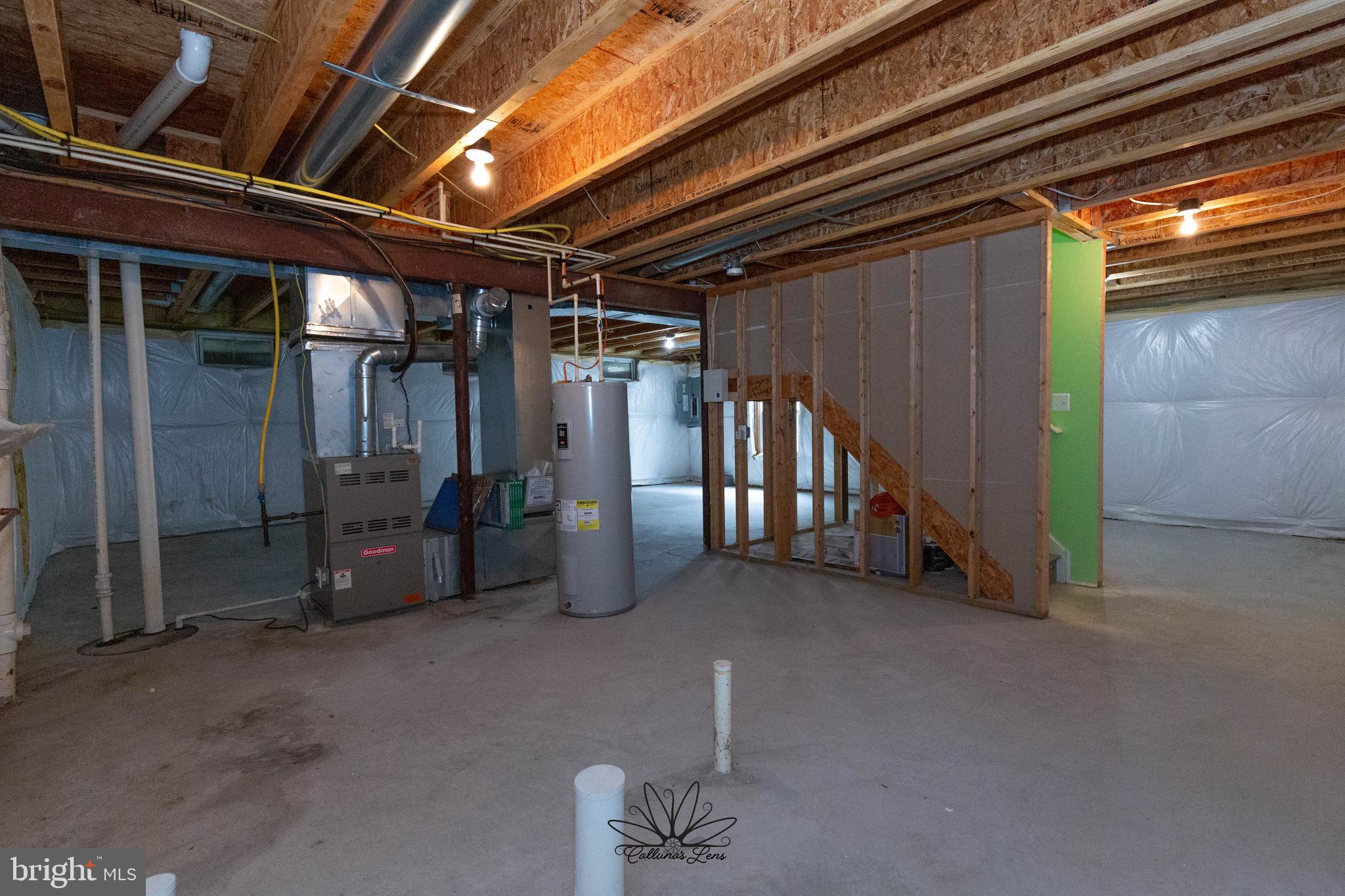 HUNTFIELD - Residential Lease