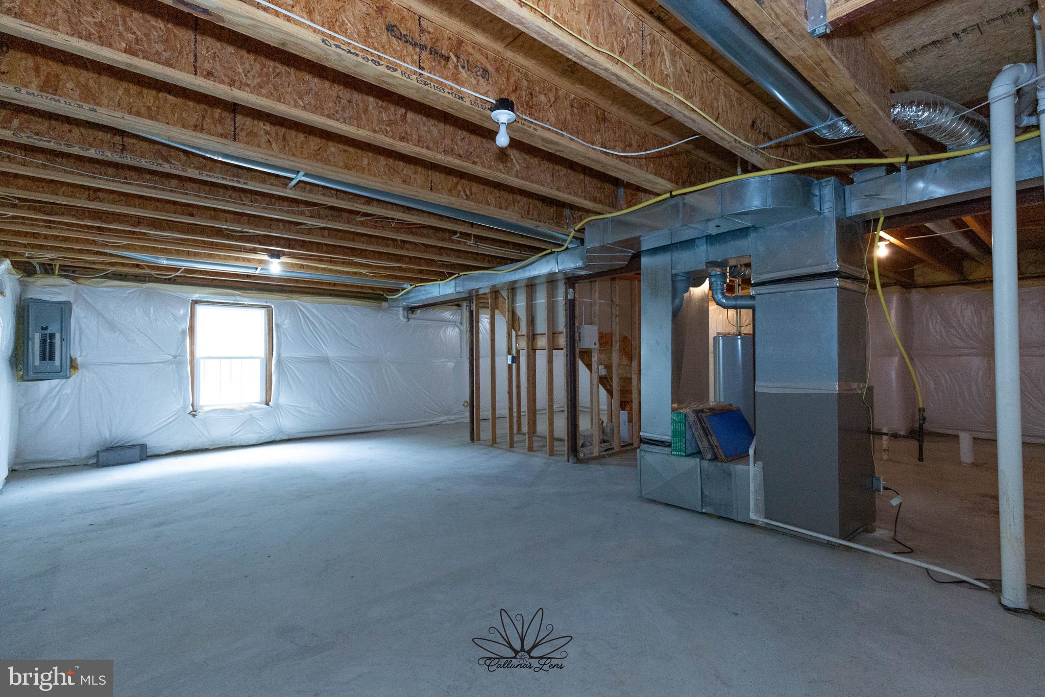 HUNTFIELD - Residential Lease