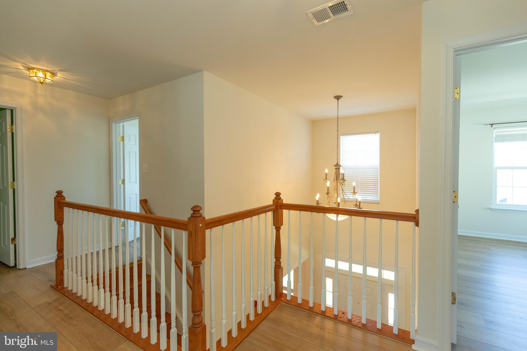 HUNTFIELD - Residential Lease