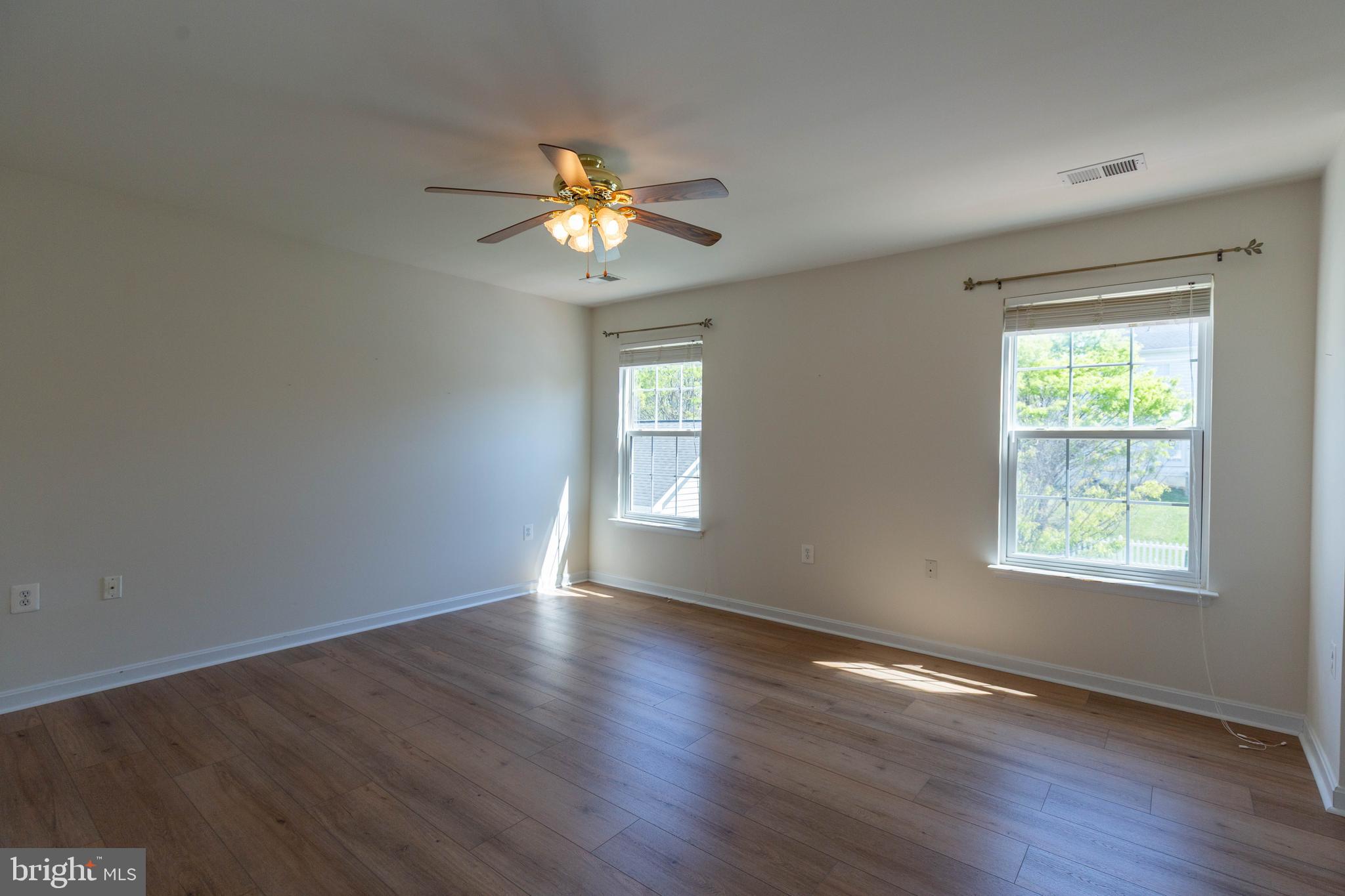 HUNTFIELD - Residential Lease