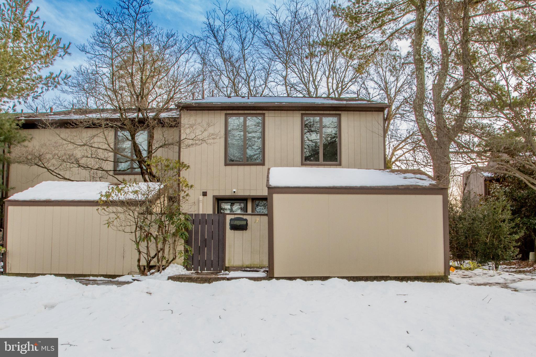 VILLAGE II - Residential Lease