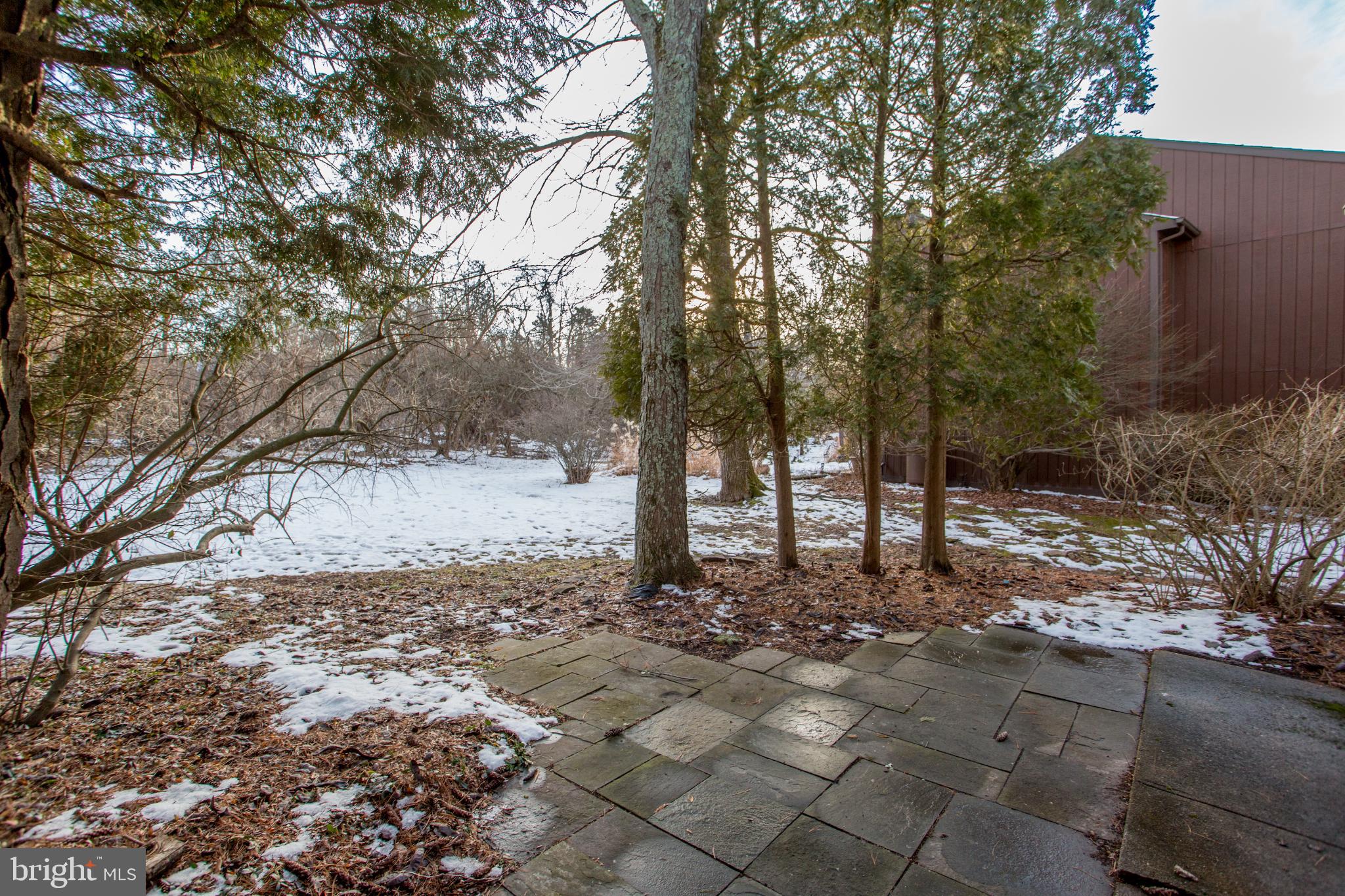 VILLAGE II - Residential Lease