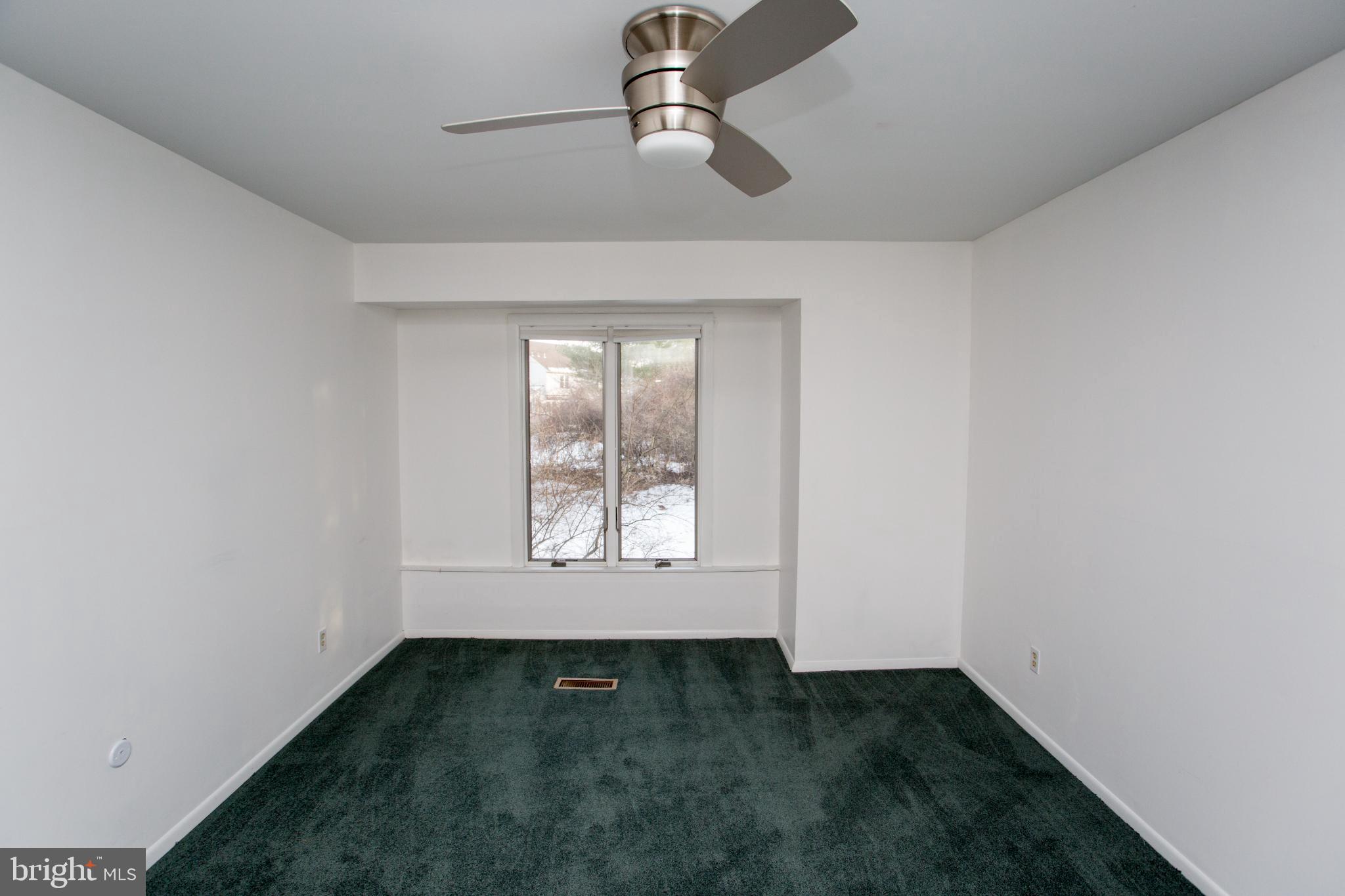 VILLAGE II - Residential Lease