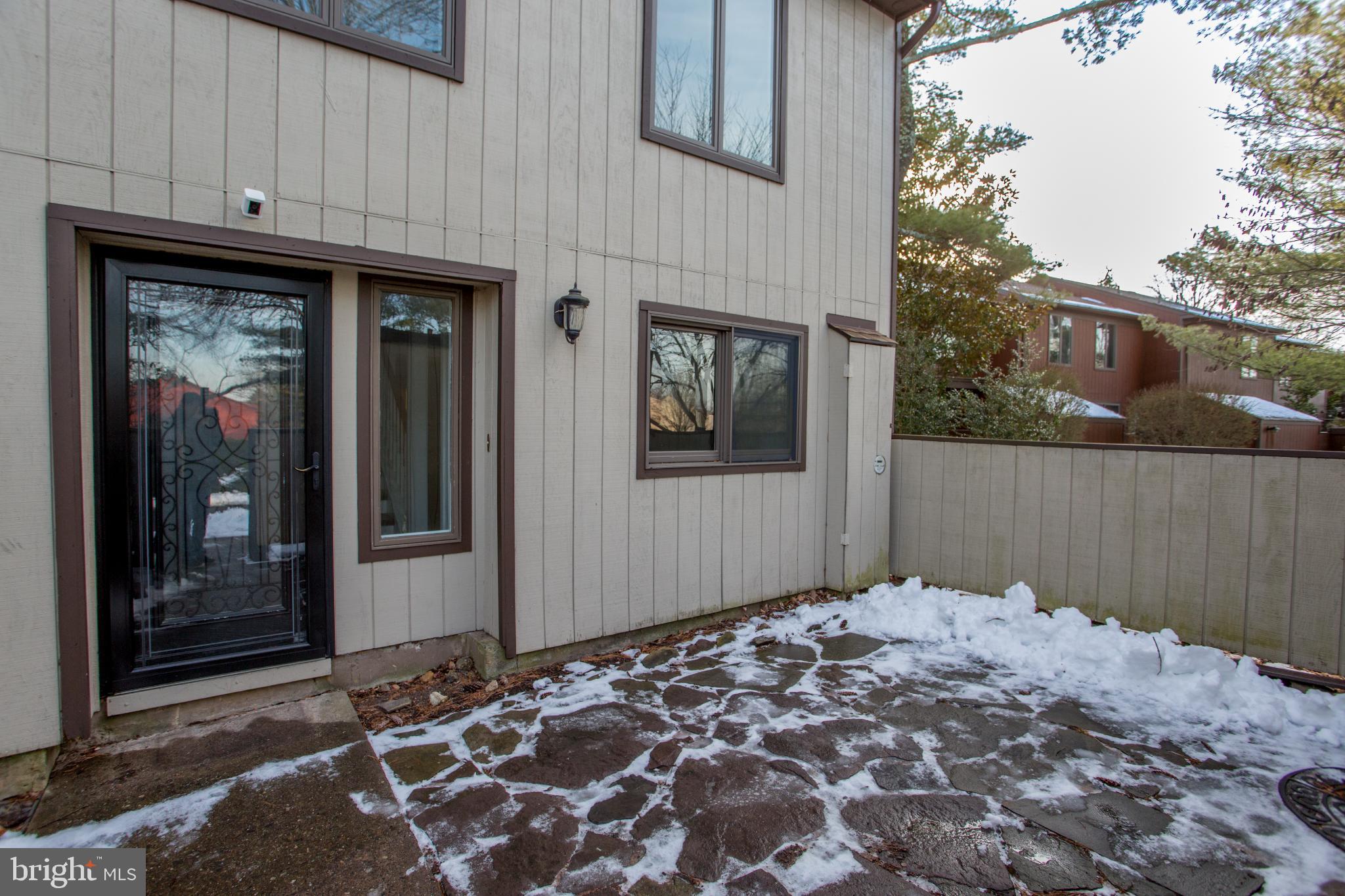 VILLAGE II - Residential Lease