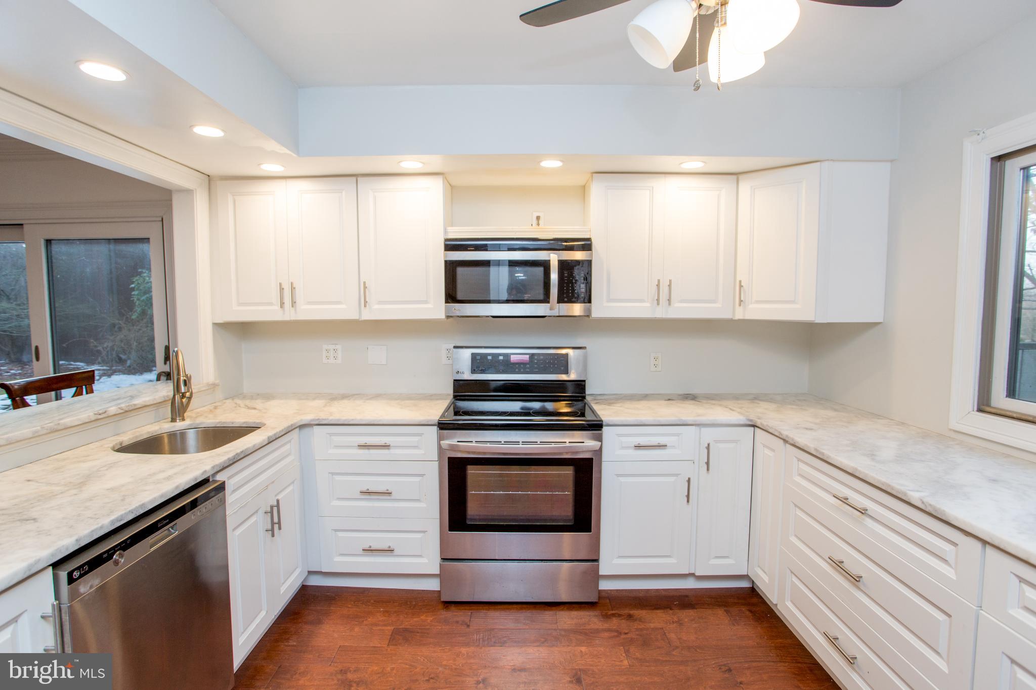 VILLAGE II - Residential Lease