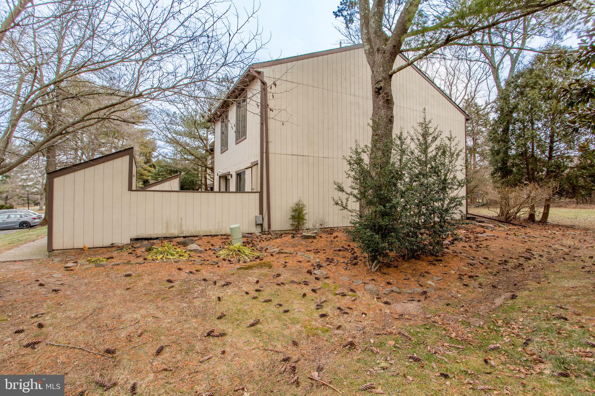 VILLAGE II - Residential Lease