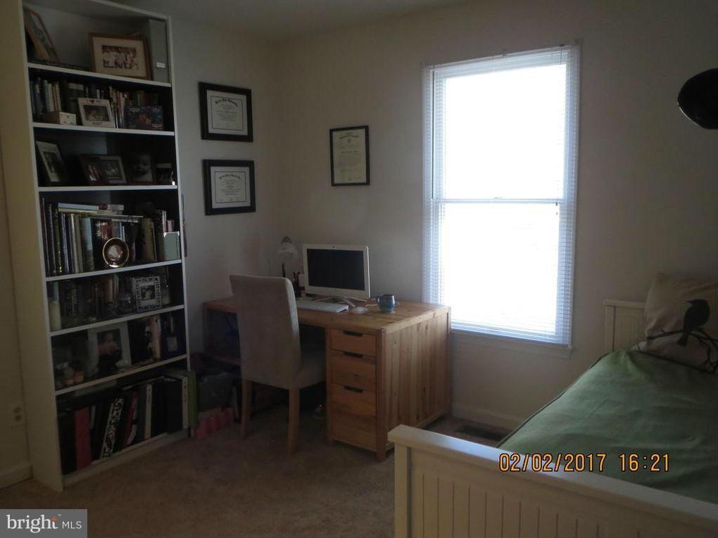 FRANKLIN MANOR BEACH - Residential Lease