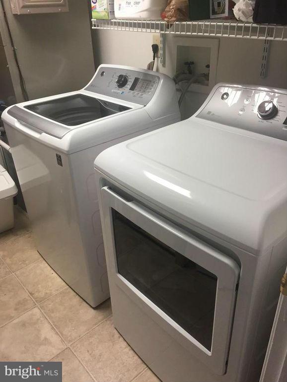 FRANKLIN MANOR BEACH - Residential Lease