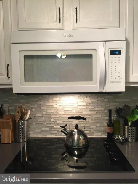 FRANKLIN MANOR BEACH - Residential Lease