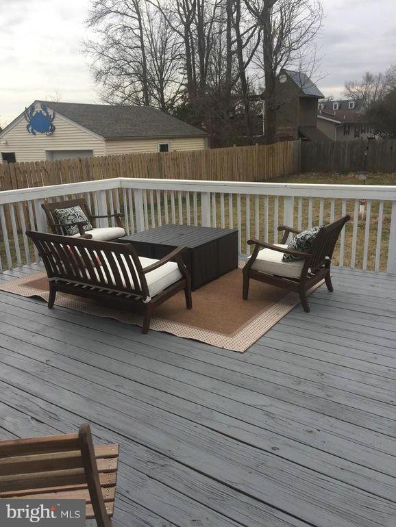 FRANKLIN MANOR BEACH - Residential Lease