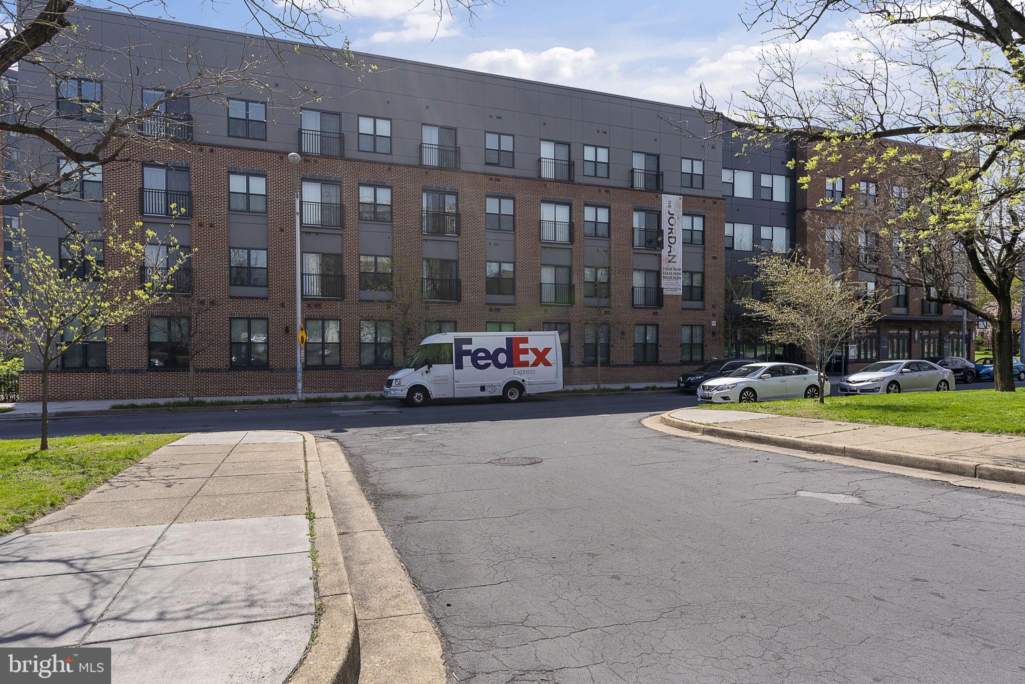 BOLTON HILL HISTORIC DISTRICT - Residential Lease