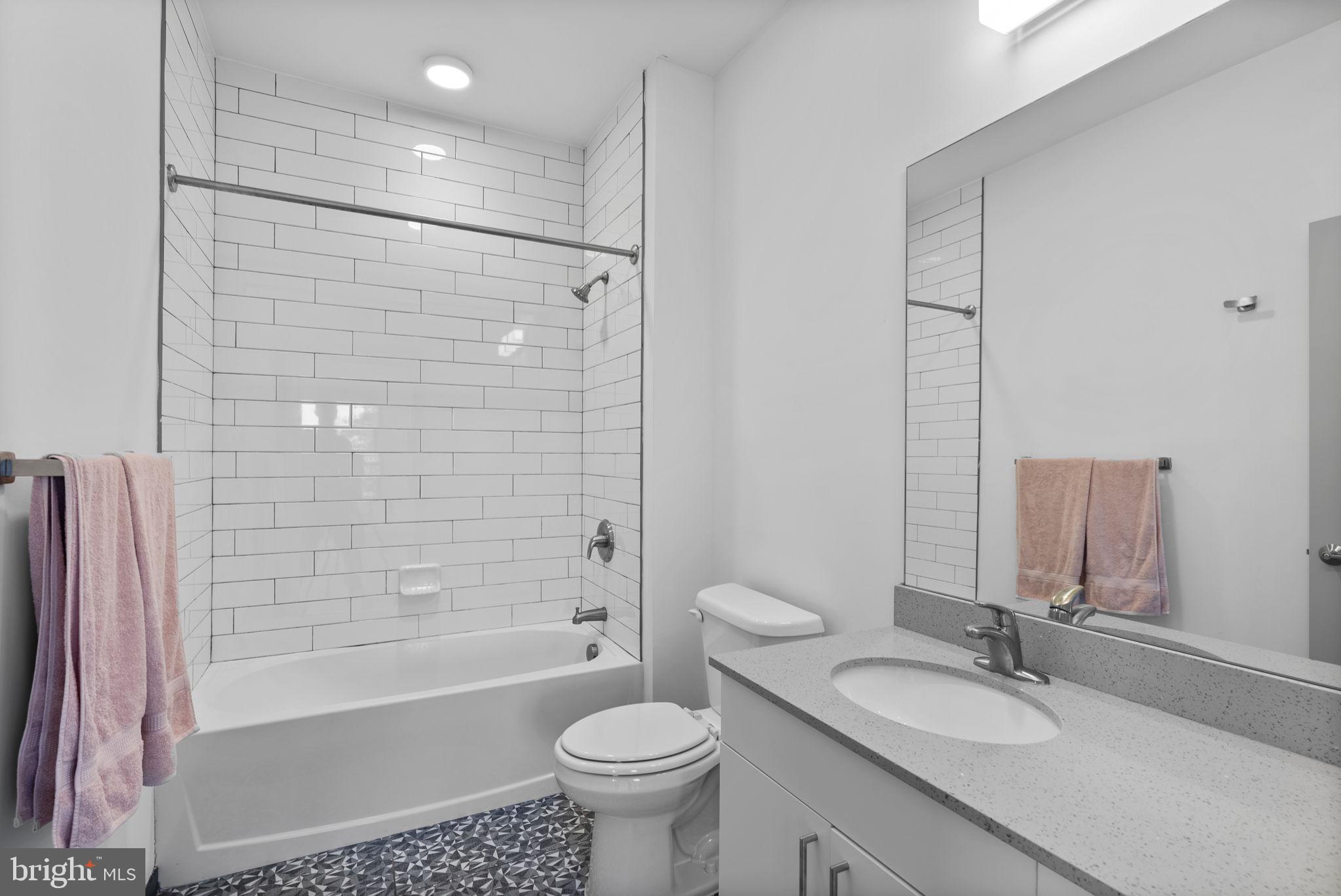 BOLTON HILL HISTORIC DISTRICT - Residential Lease