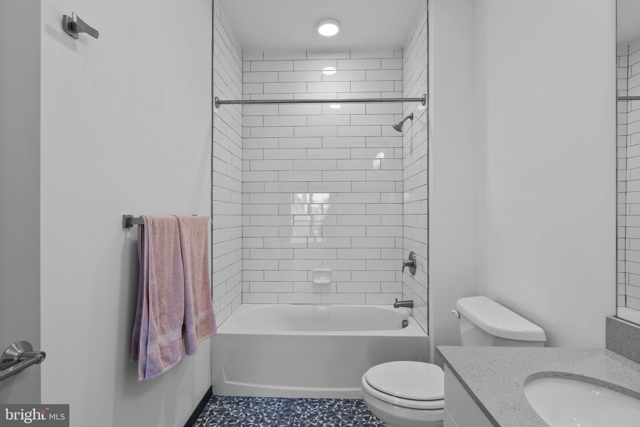 BOLTON HILL HISTORIC DISTRICT - Residential Lease