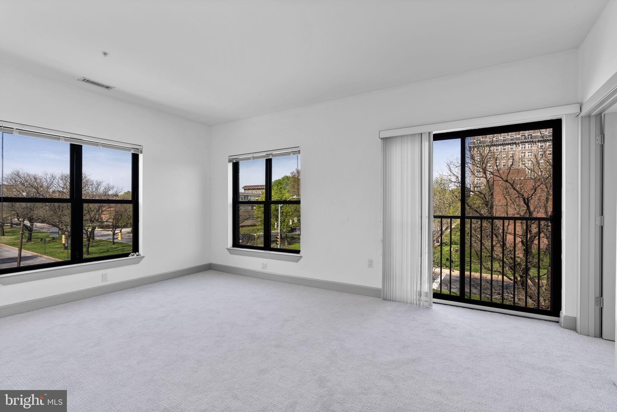 303 MCMECHEN ST 100