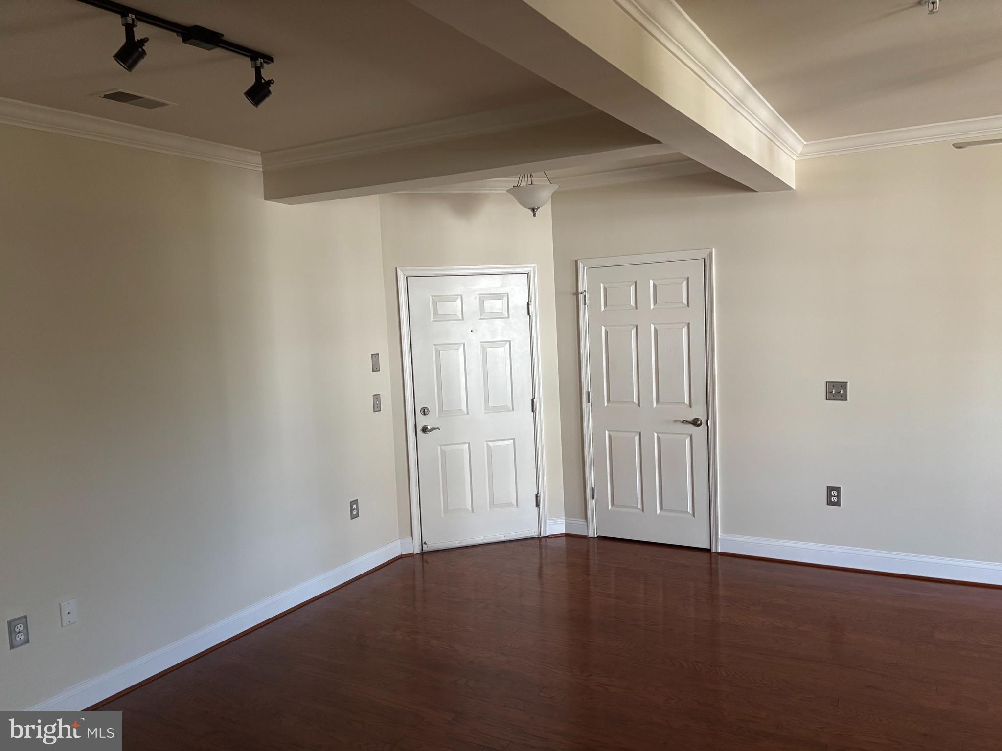 EMERALD HILLS - Residential