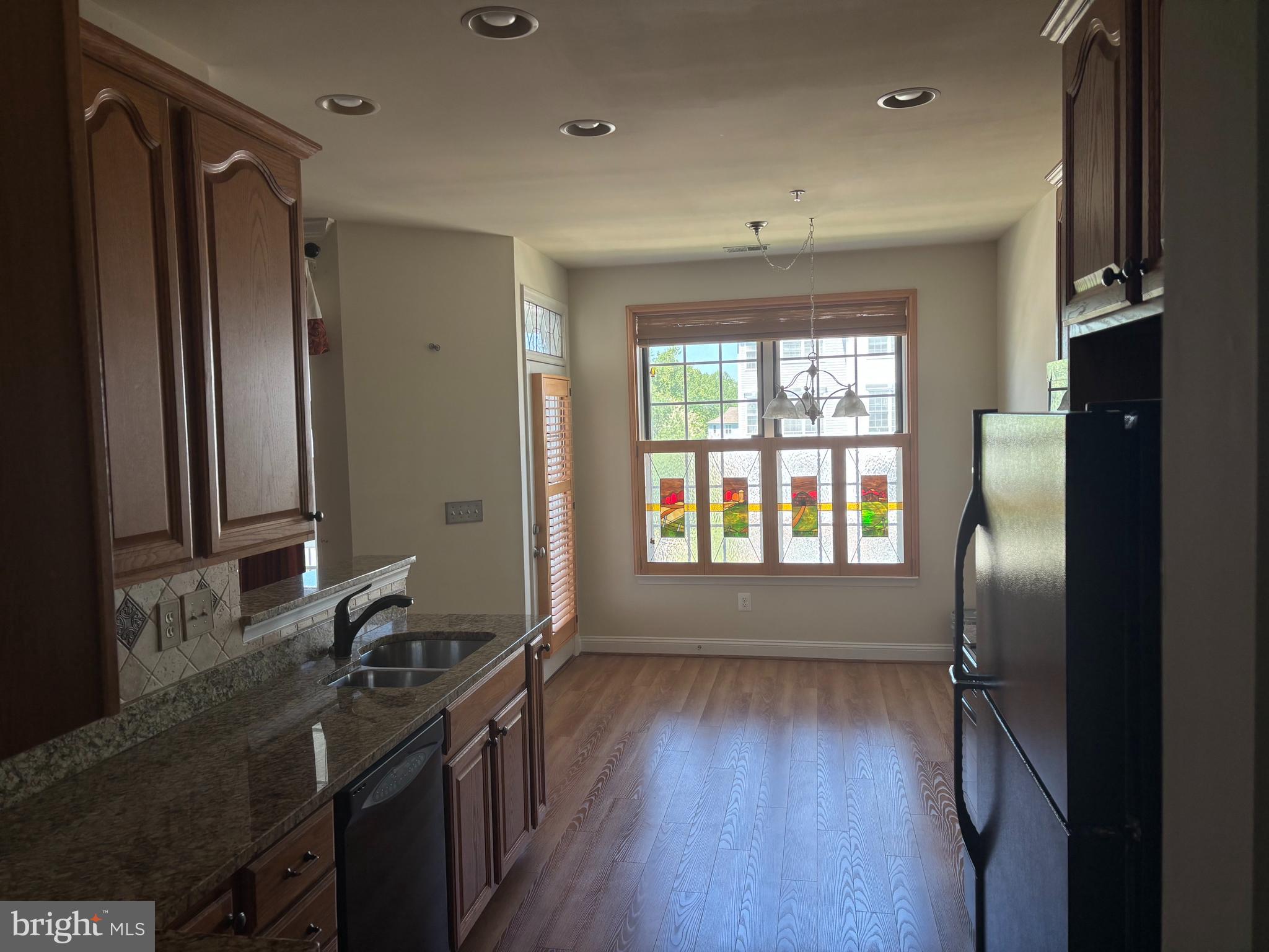 EMERALD HILLS - Residential