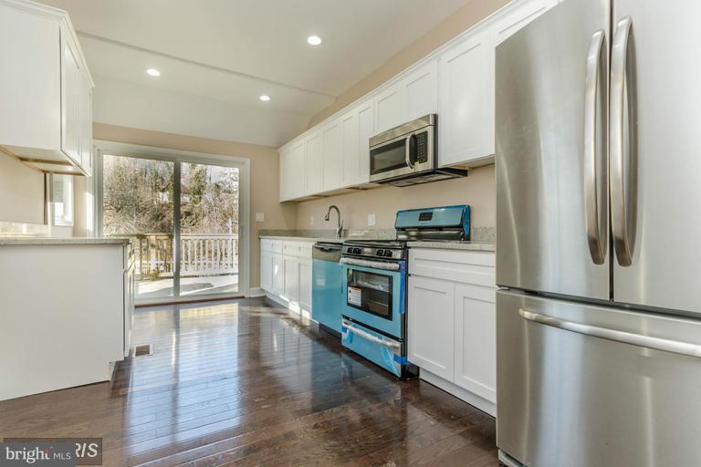 MOUNT WASHINGTON - Residential Lease