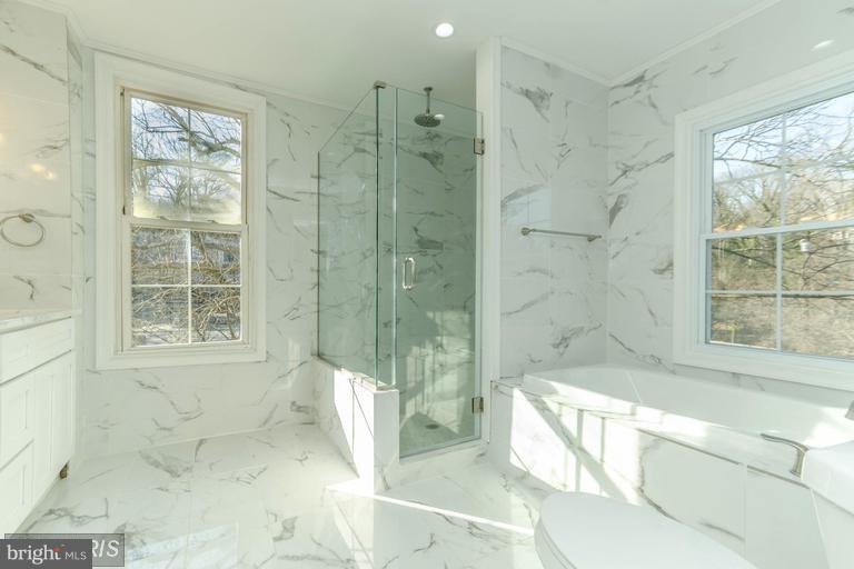 MOUNT WASHINGTON - Residential Lease