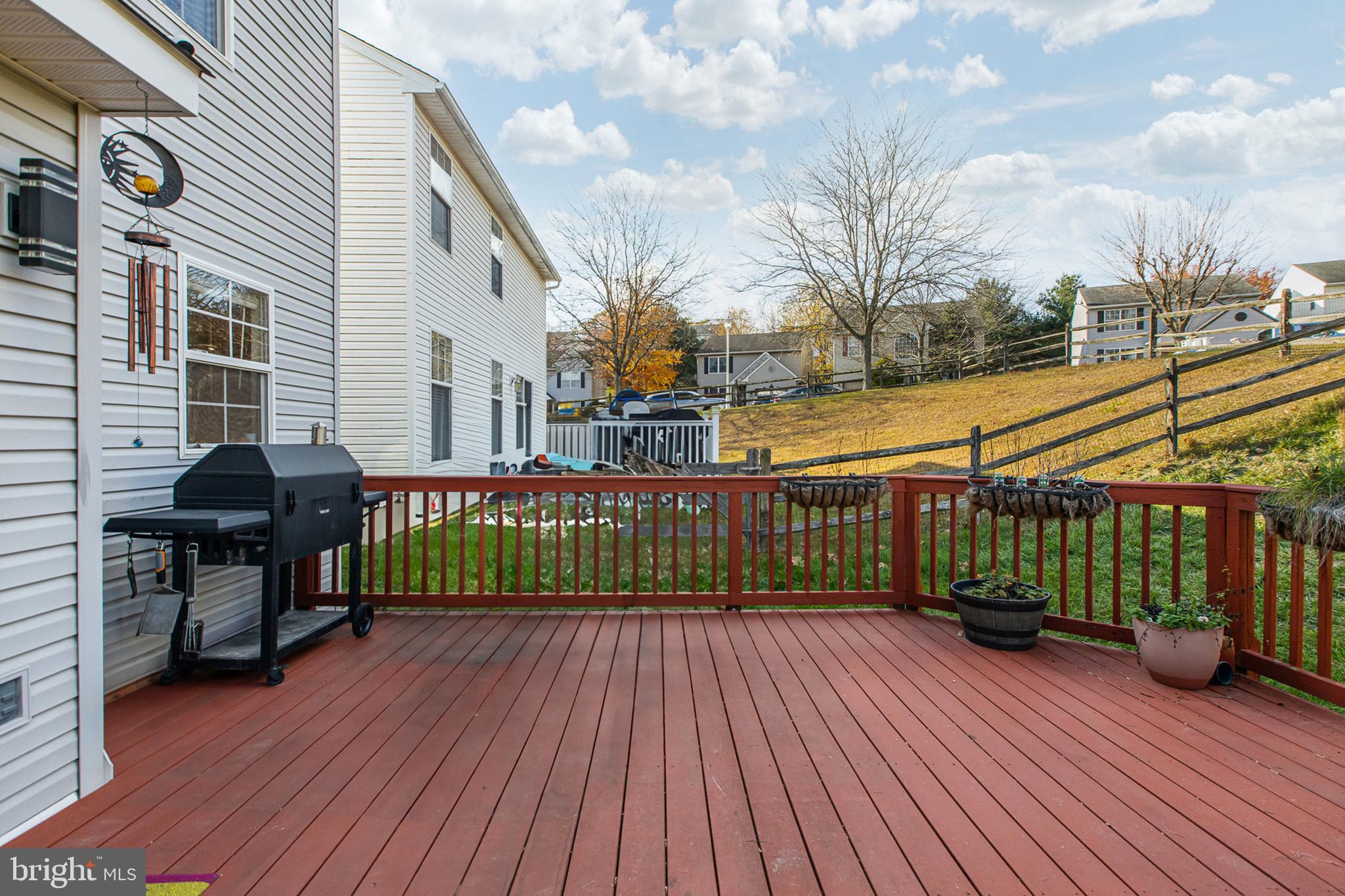 HIGHLANDS AT MILLVIEW - Residential