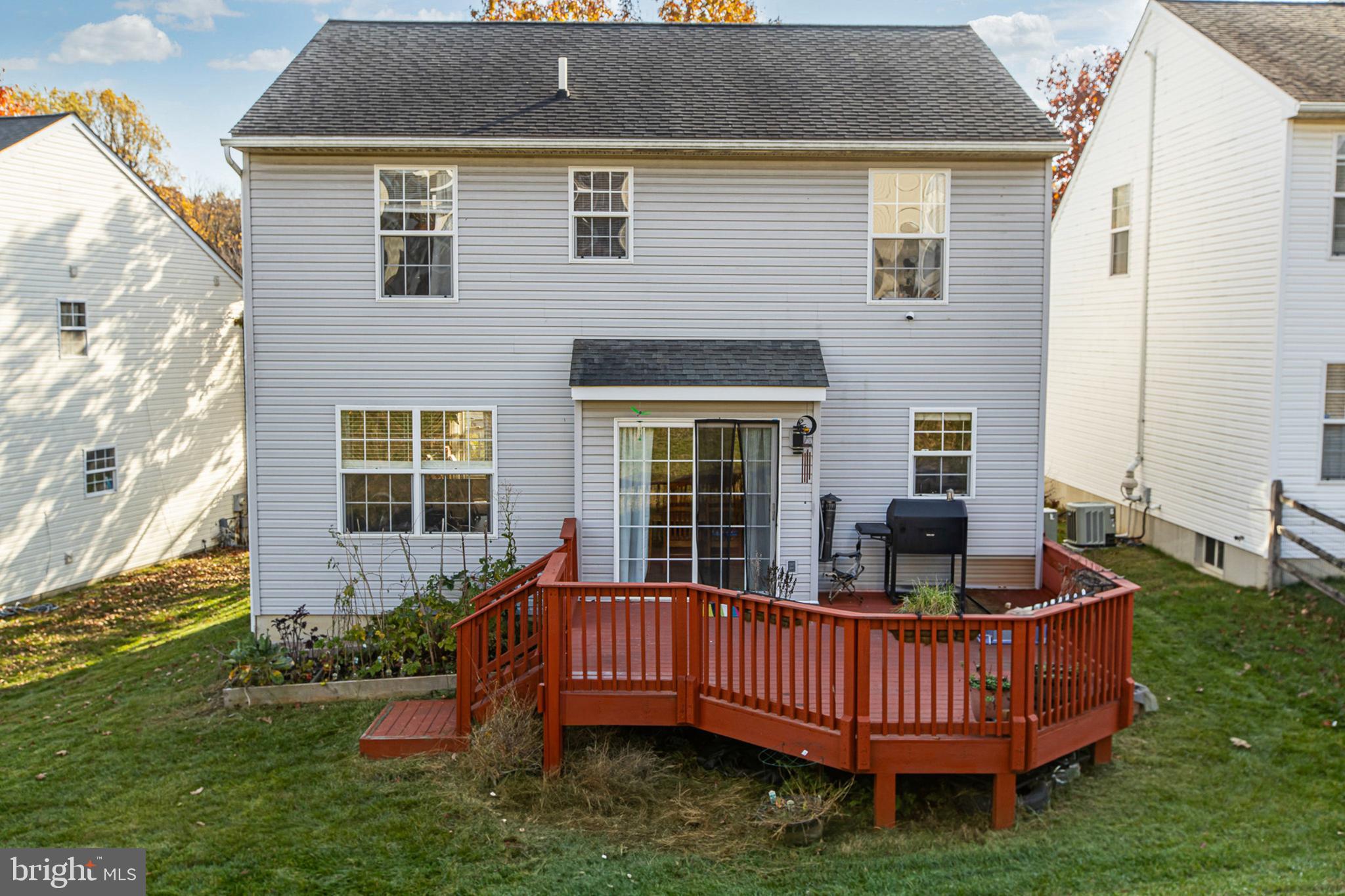 HIGHLANDS AT MILLVIEW - Residential