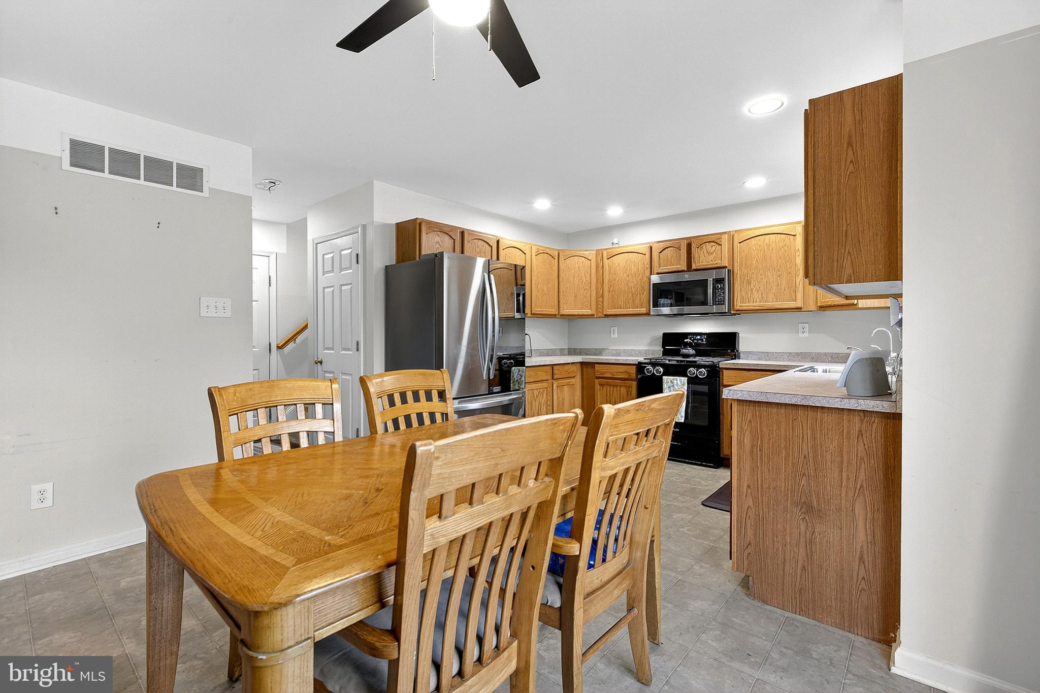 HIGHLANDS AT MILLVIEW - Residential