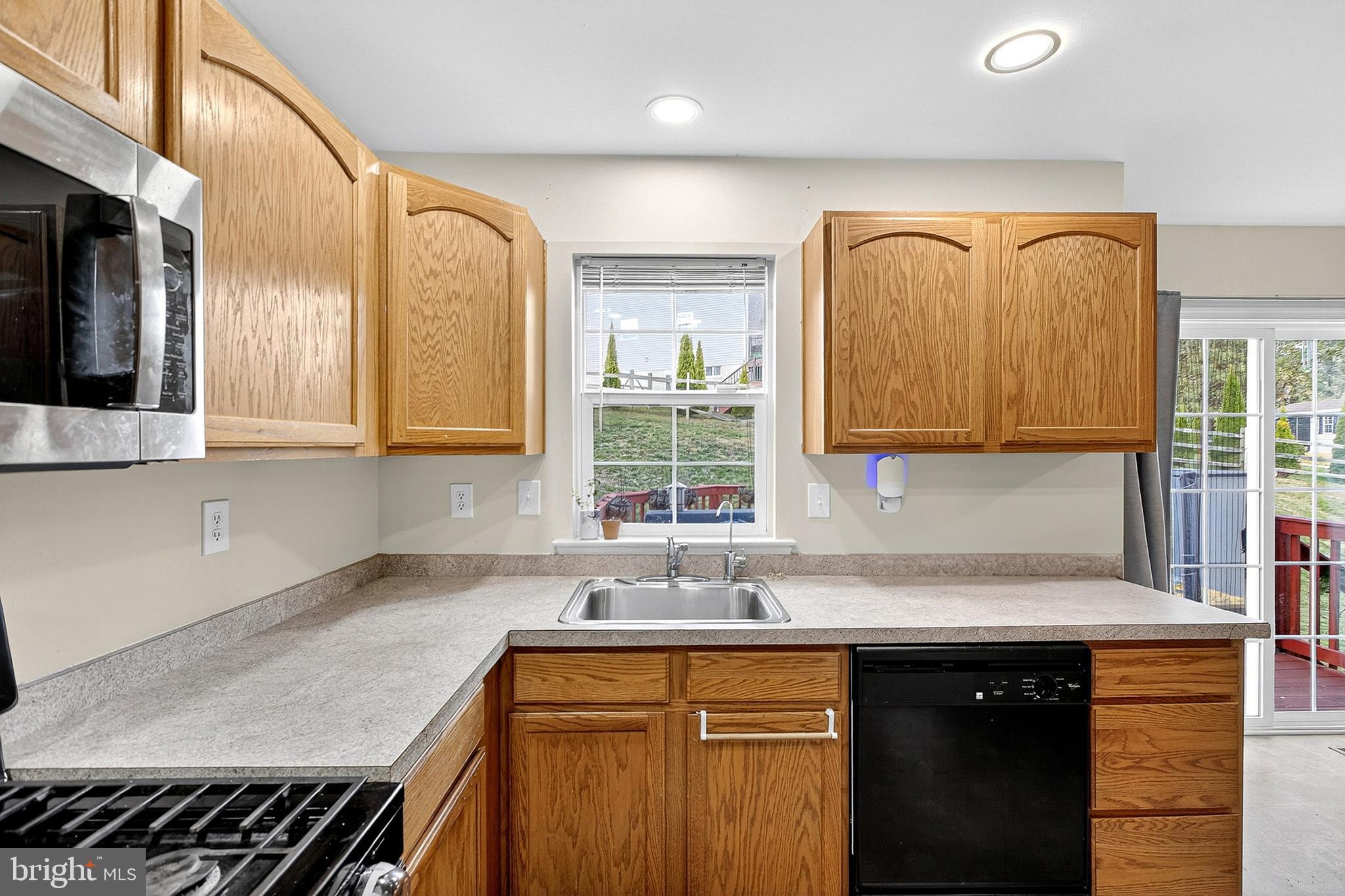 HIGHLANDS AT MILLVIEW - Residential