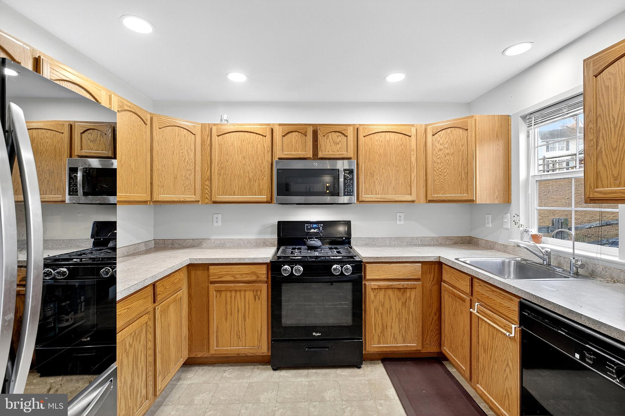 HIGHLANDS AT MILLVIEW - Residential