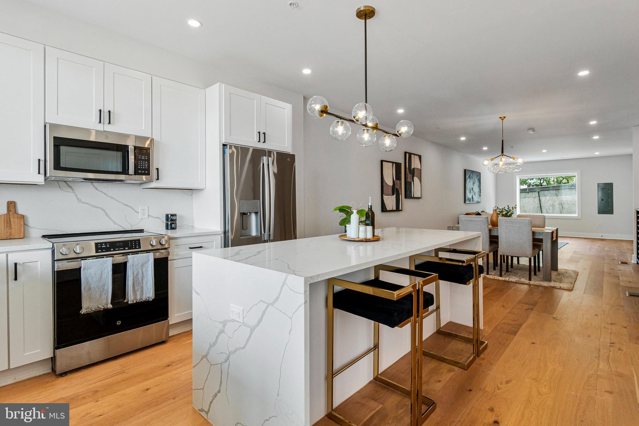 1140 17TH STREET NE 2