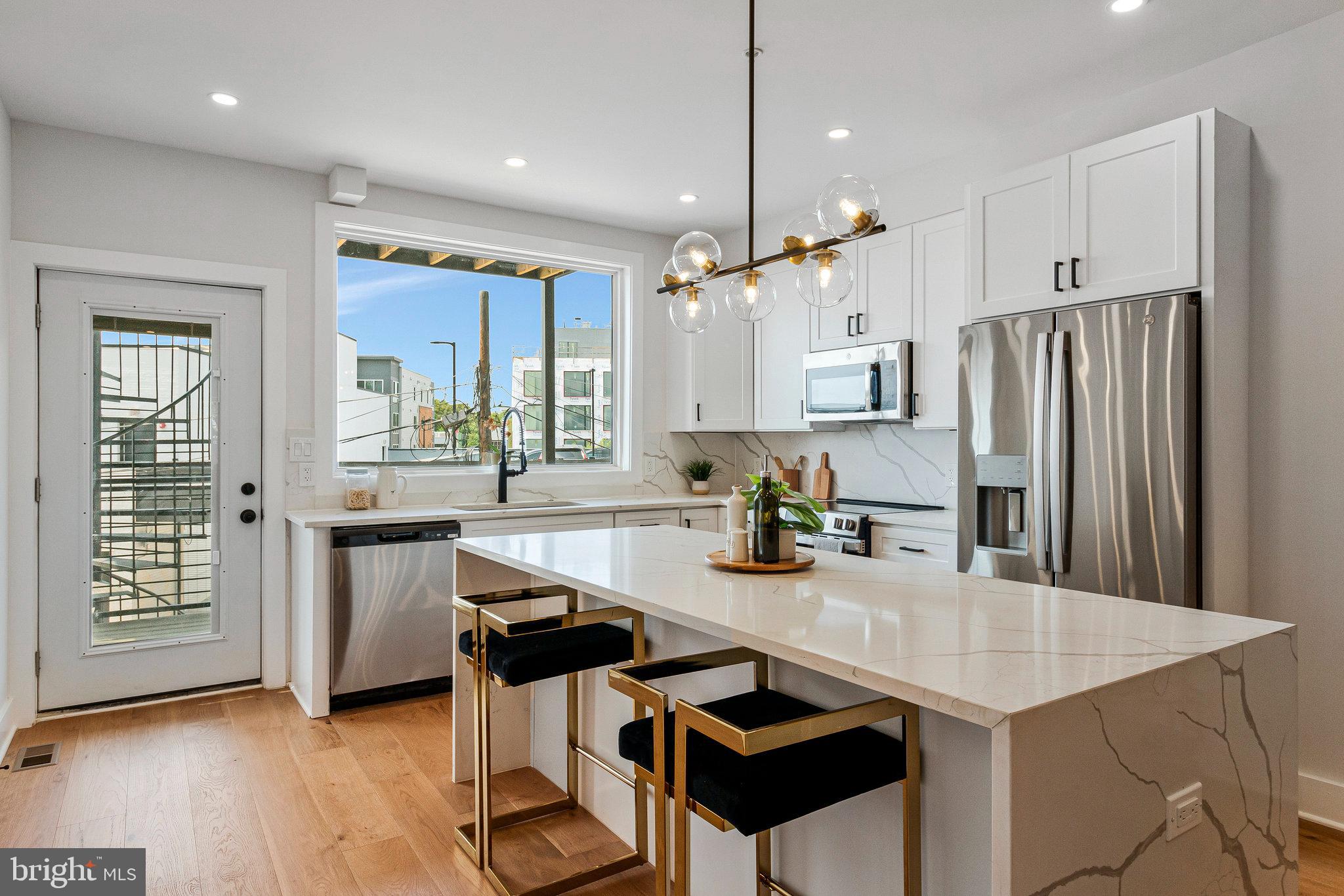1140 17TH STREET NE 2