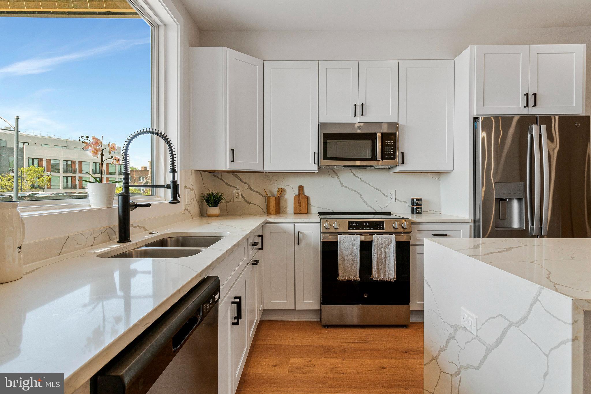 1140 17TH STREET NE 2