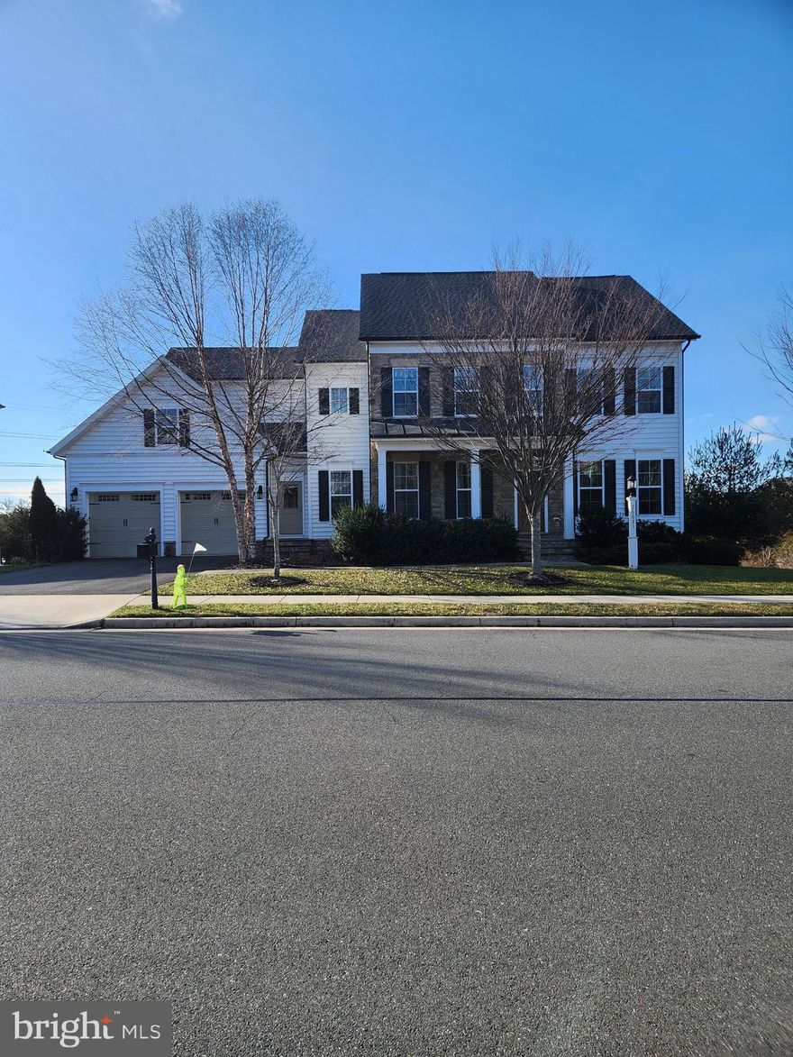 Shows like a MODEL! NOT kidding about how this home shows!! The owners  HAVE TAKEN METICULOUS CARE OF THIS HOME! If buyer and buyer agents thinks I am wrong, then I  owe each a bottle of wine! Professional pictures are coming! SHOWS LIKE A MODEL HOME! TRULY!