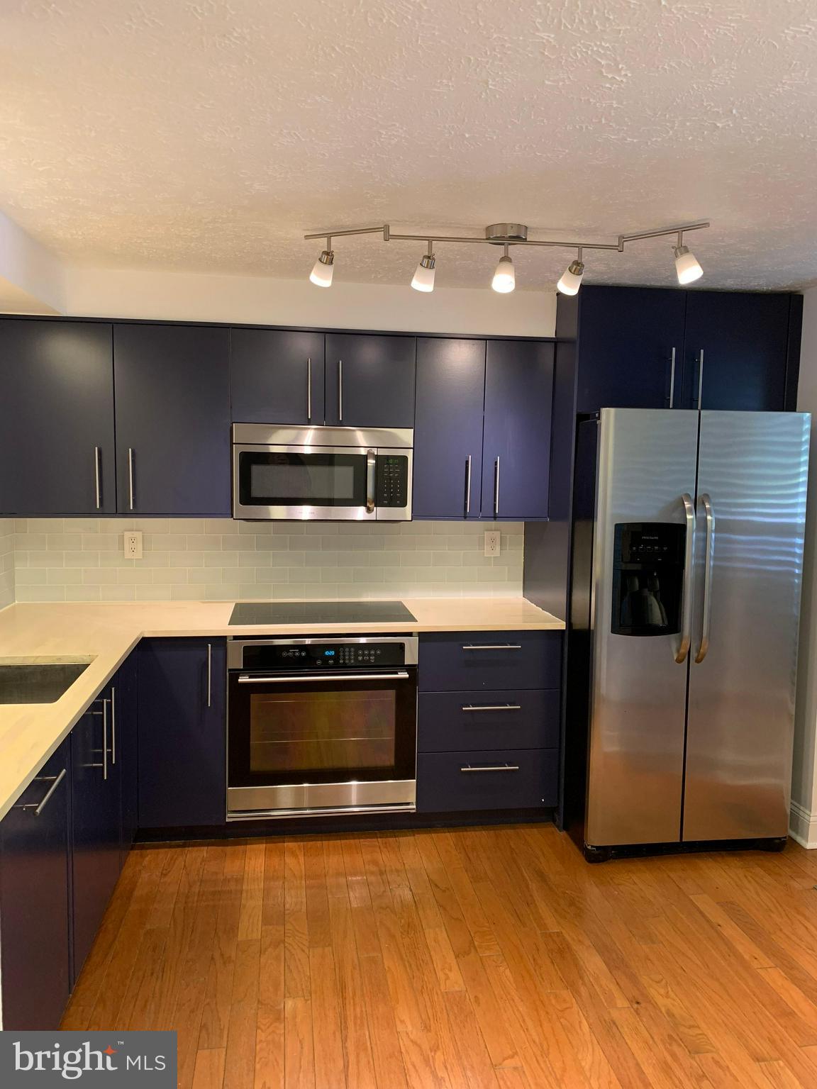 RESTON - Residential Lease