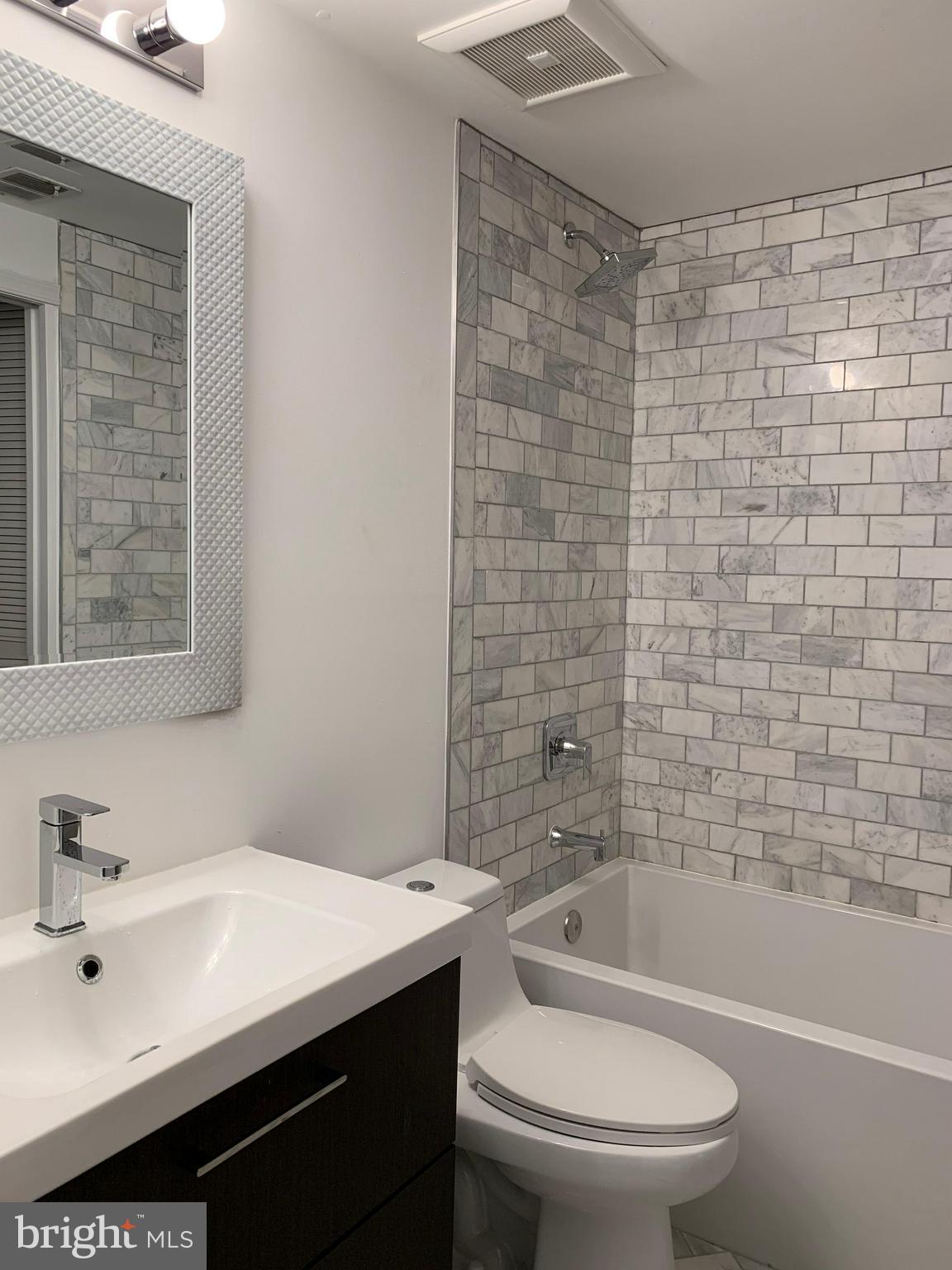 RESTON - Residential Lease