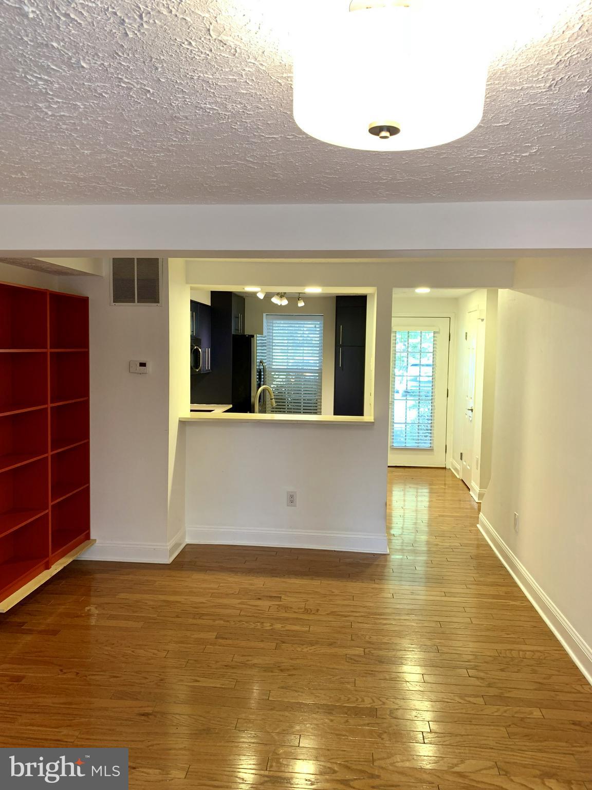 RESTON - Residential Lease