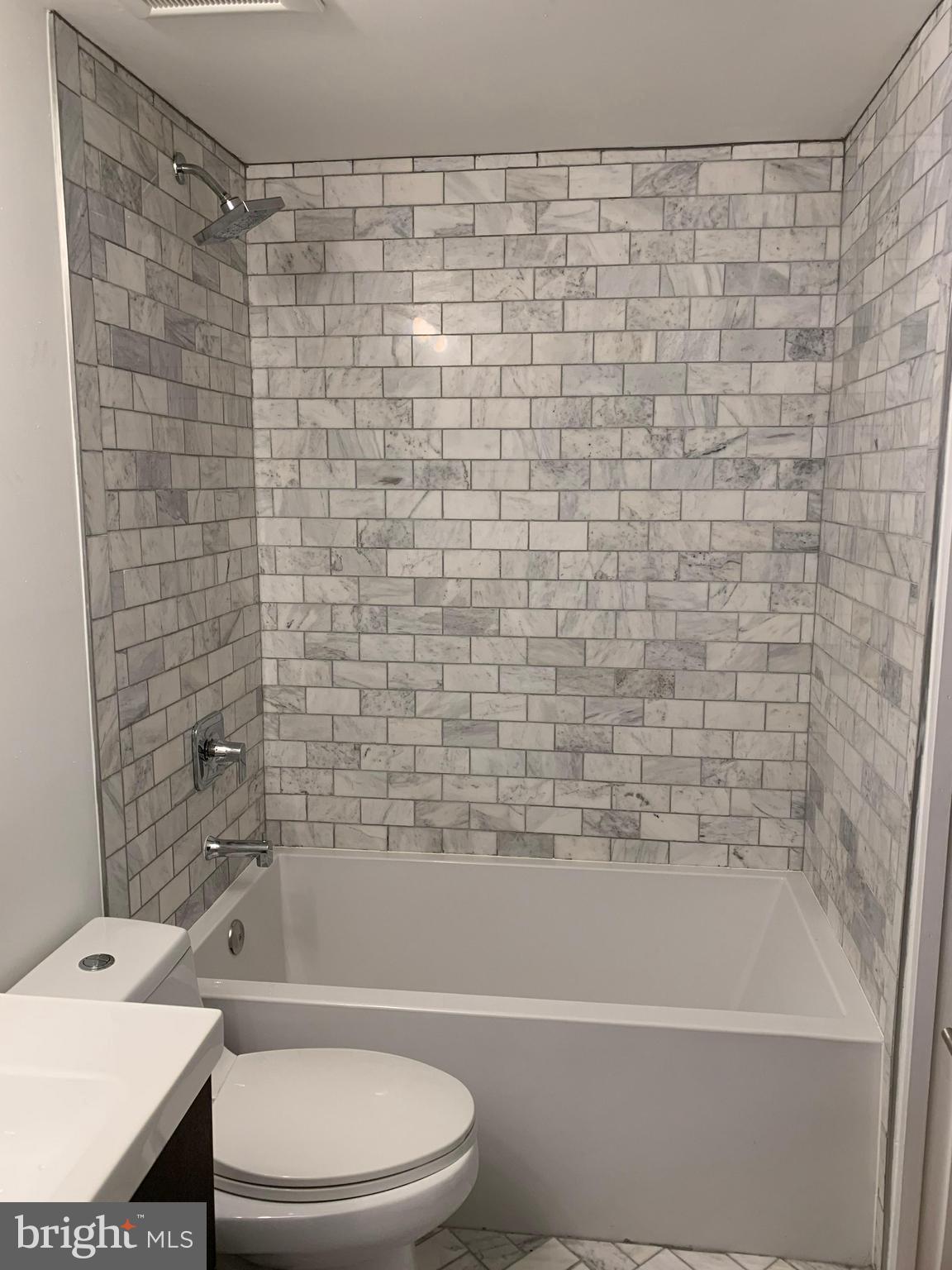 RESTON - Residential Lease