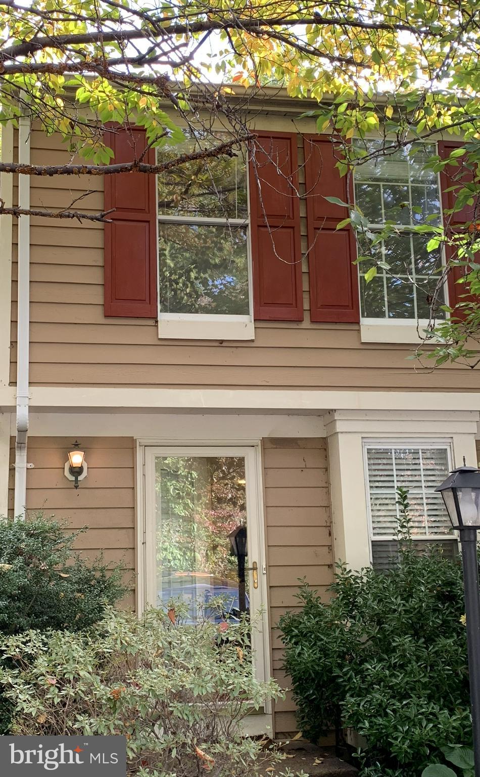 RESTON - Residential Lease