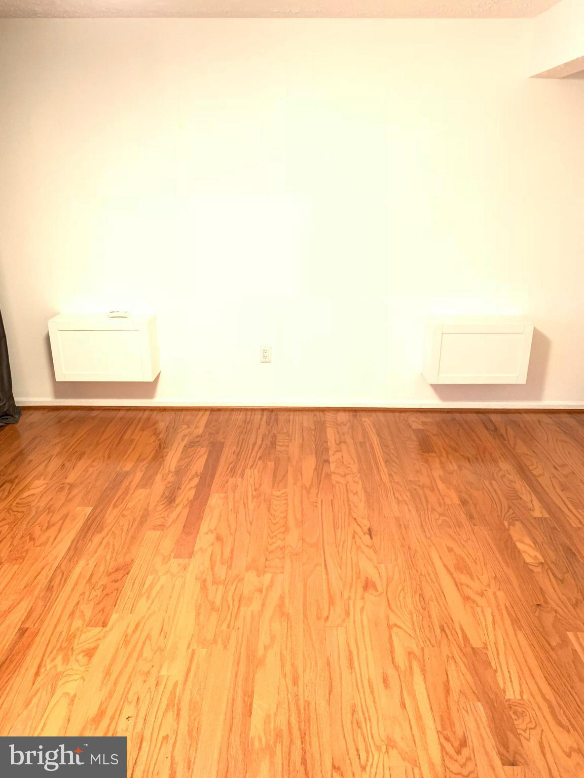 RESTON - Residential Lease