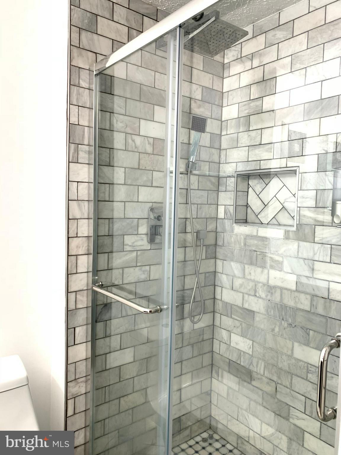 RESTON - Residential Lease