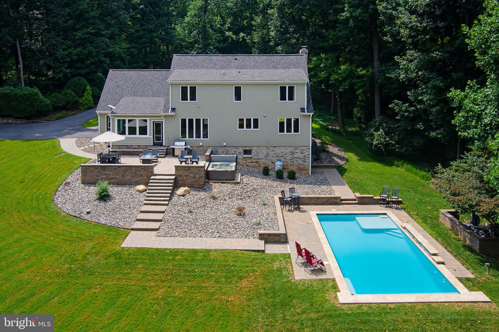 7319 ABBINGTON COURT