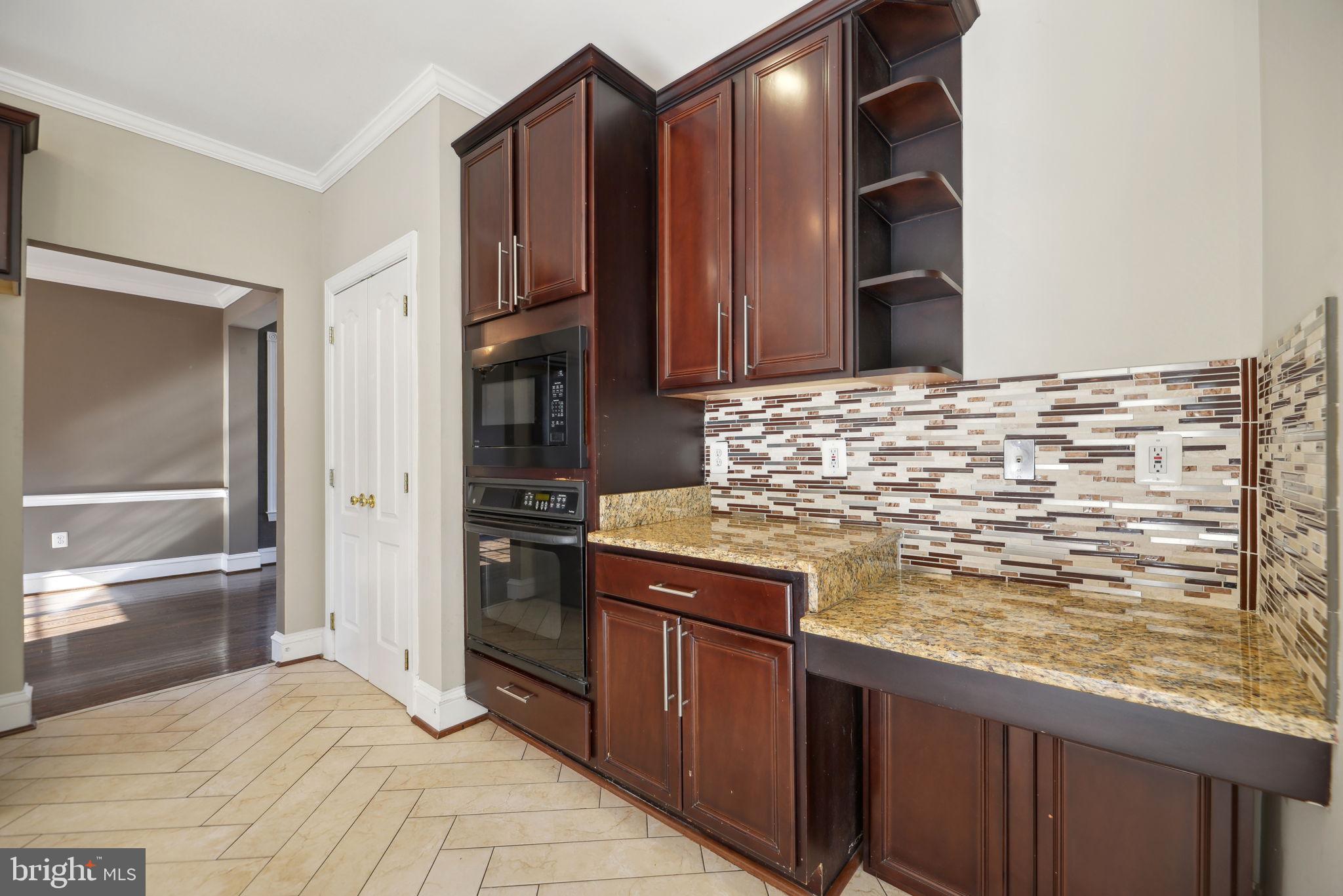 CASCADES - Residential Lease