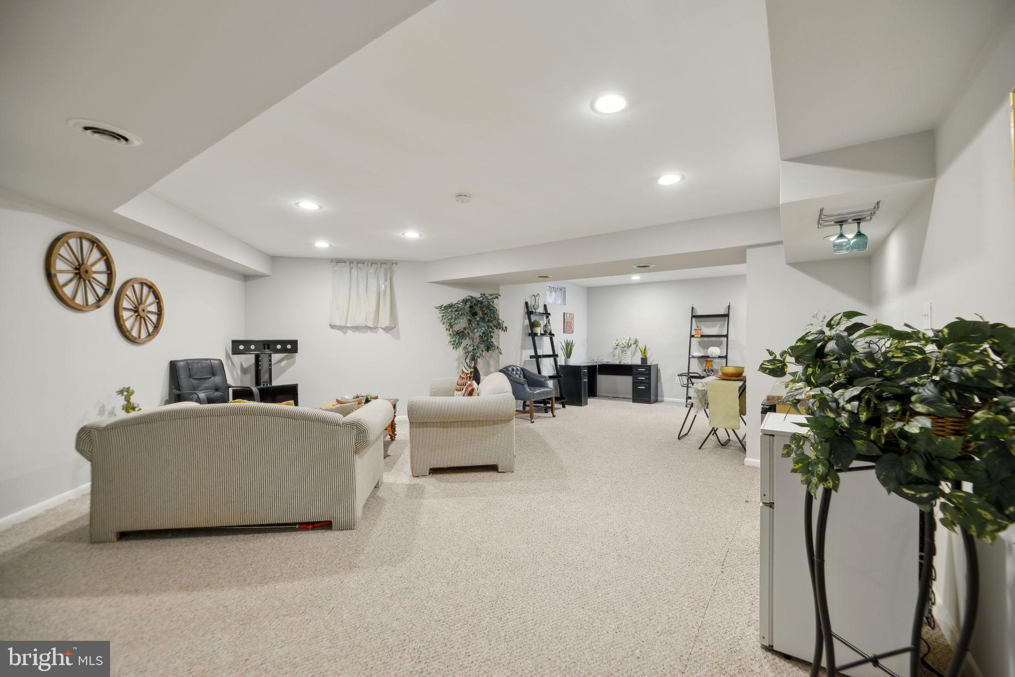 CASCADES - Residential Lease