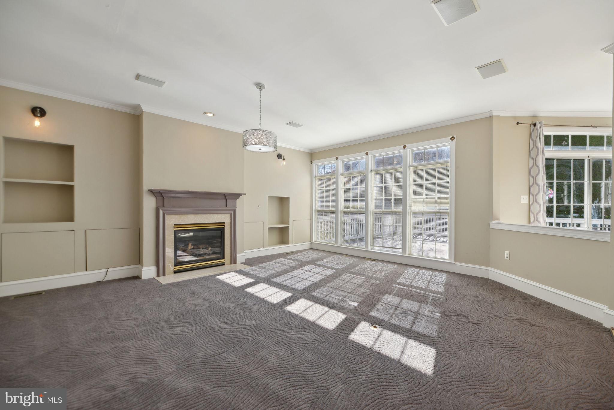 CASCADES - Residential Lease