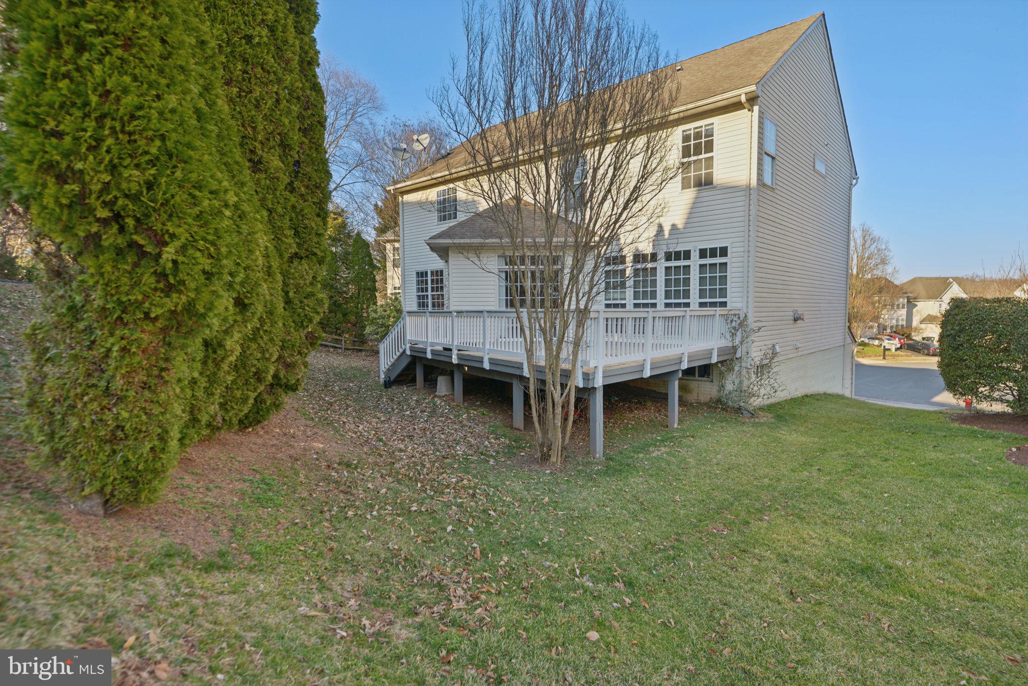 CASCADES - Residential Lease