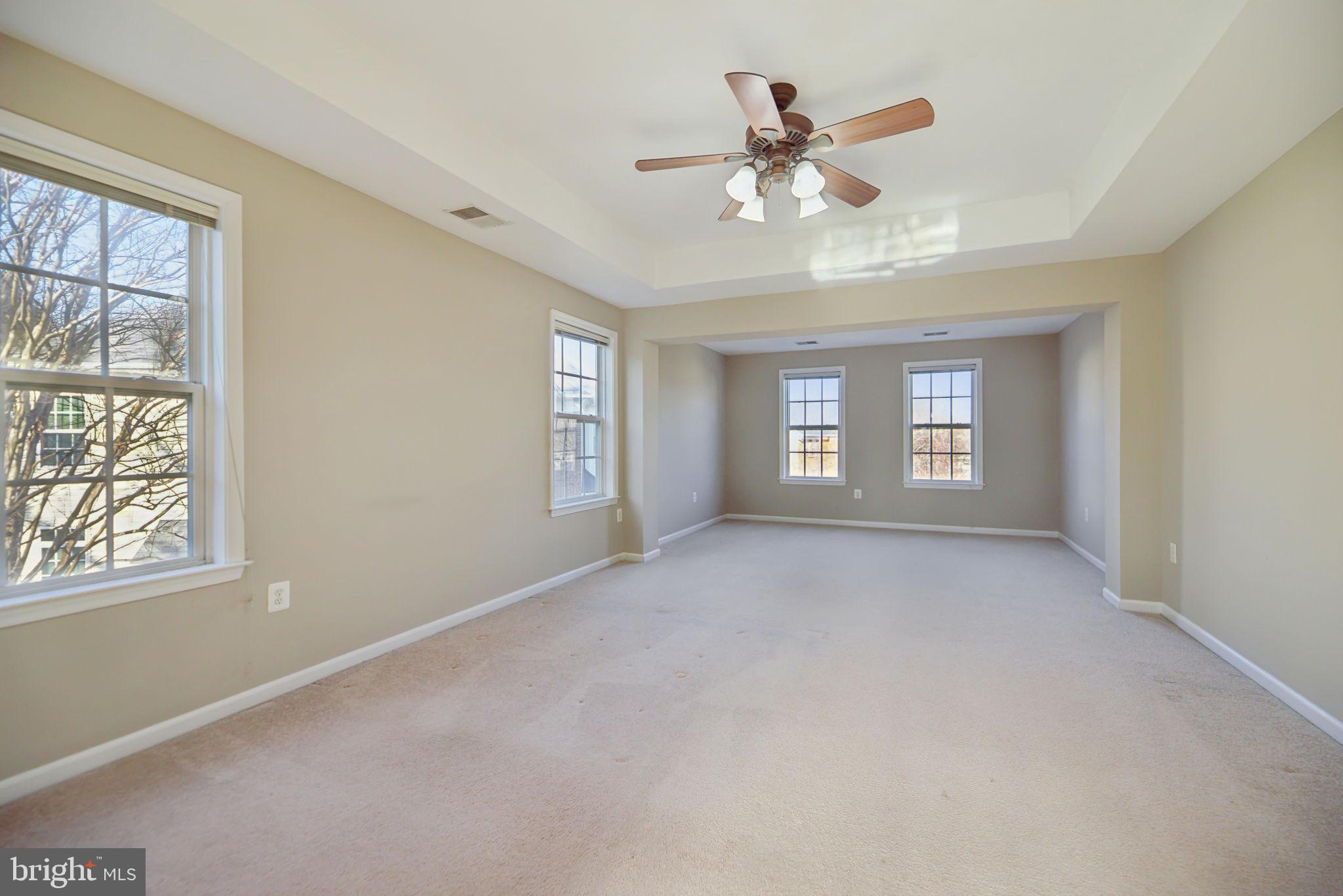 CASCADES - Residential Lease