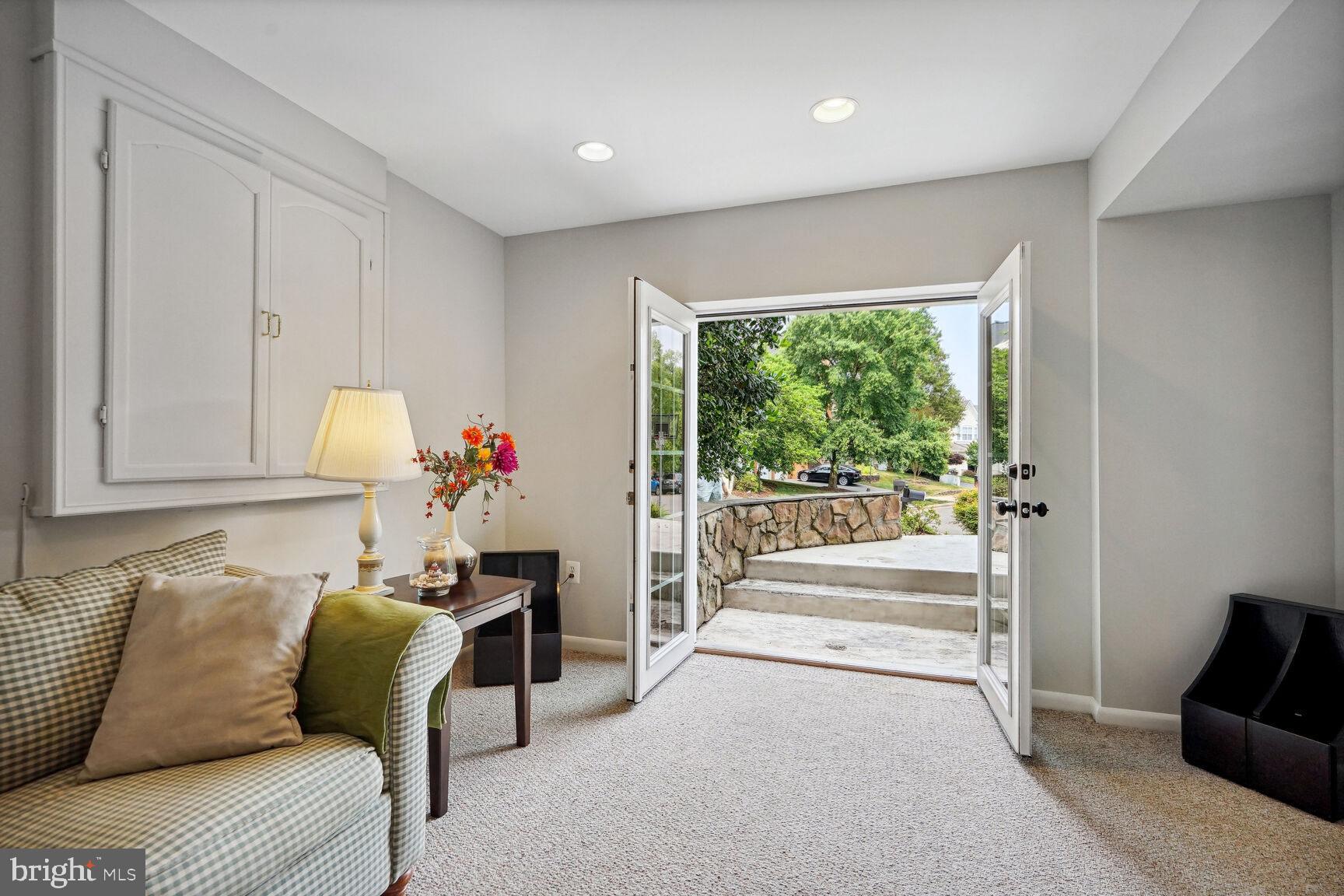 CASCADES - Residential Lease