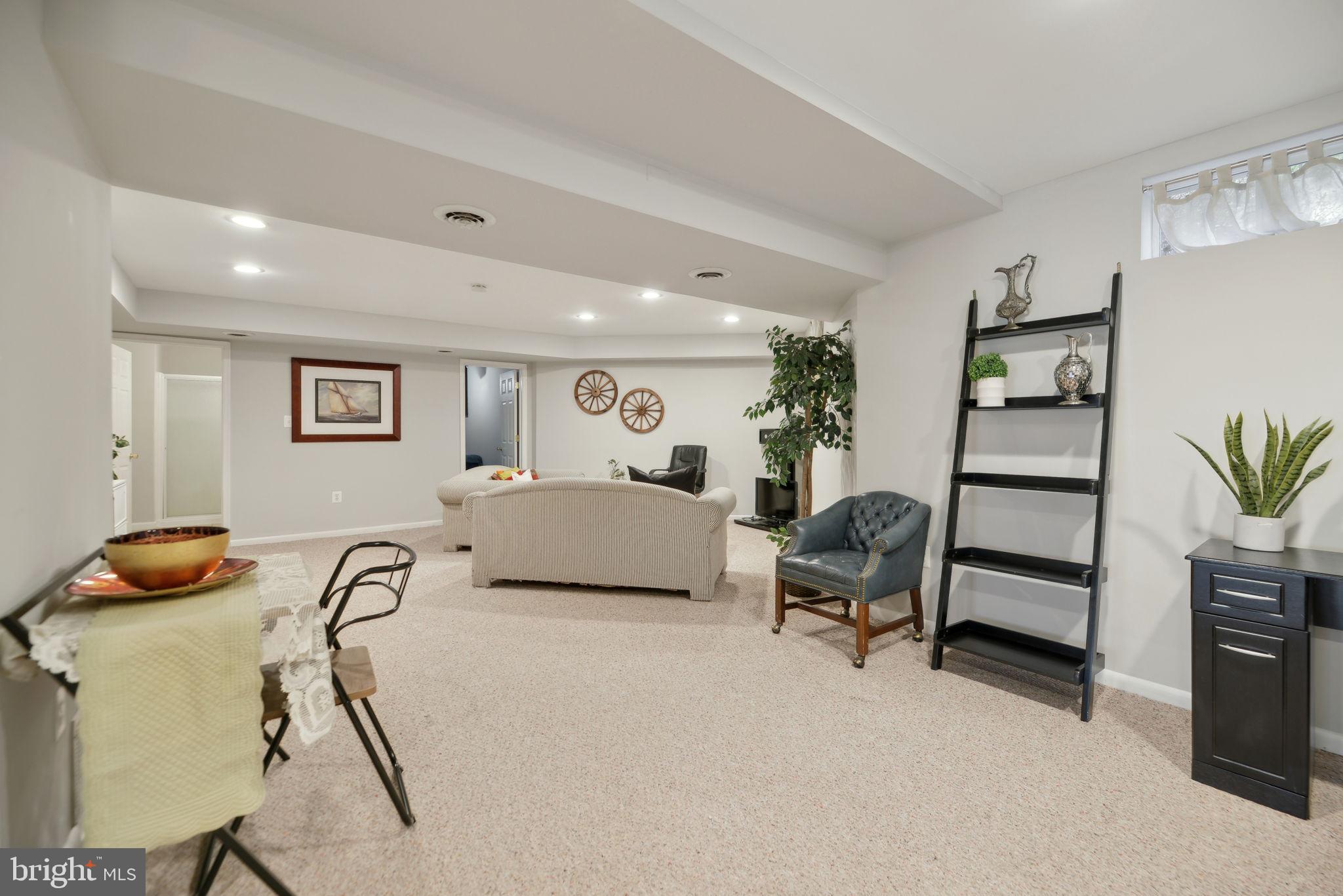 CASCADES - Residential Lease