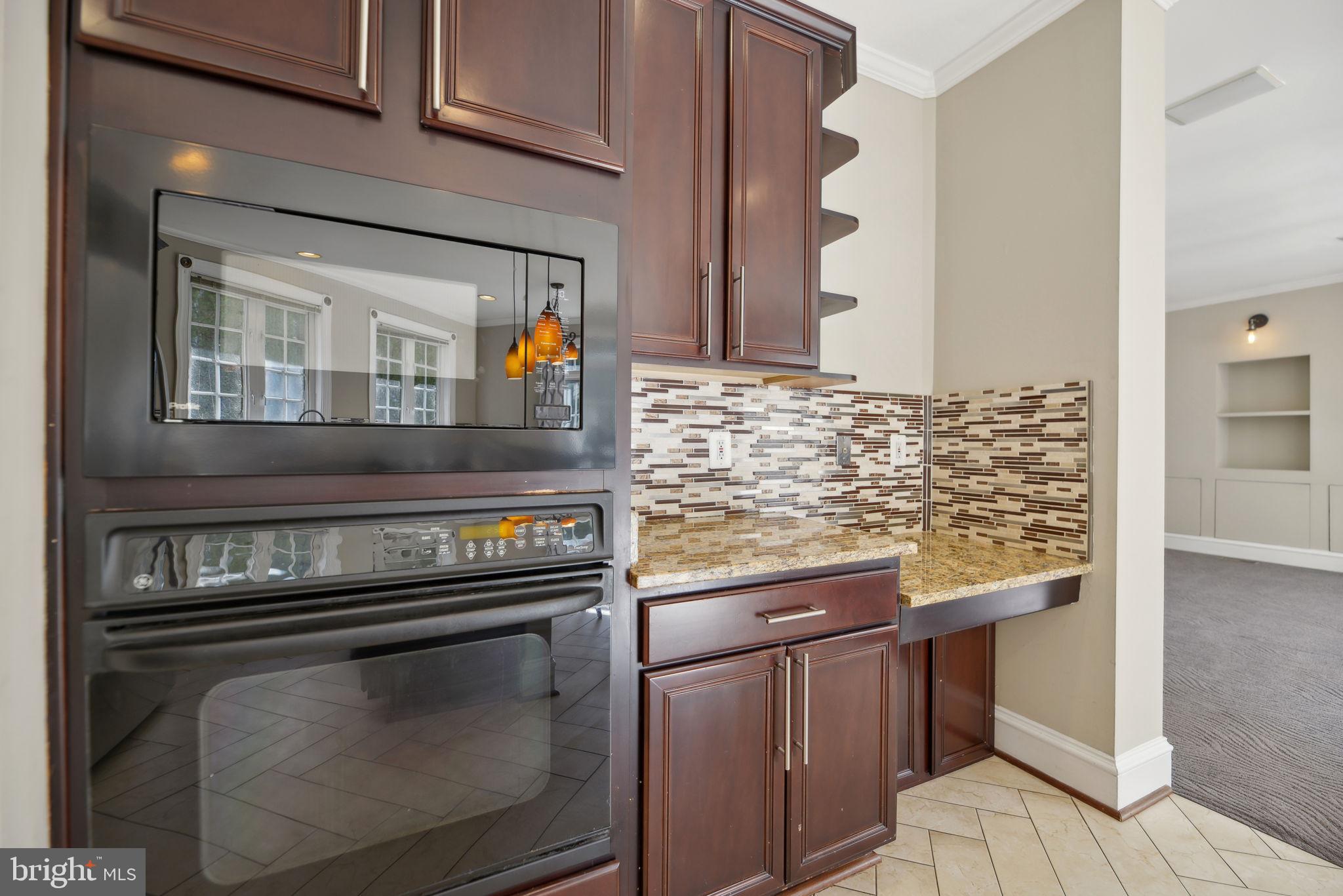 CASCADES - Residential Lease